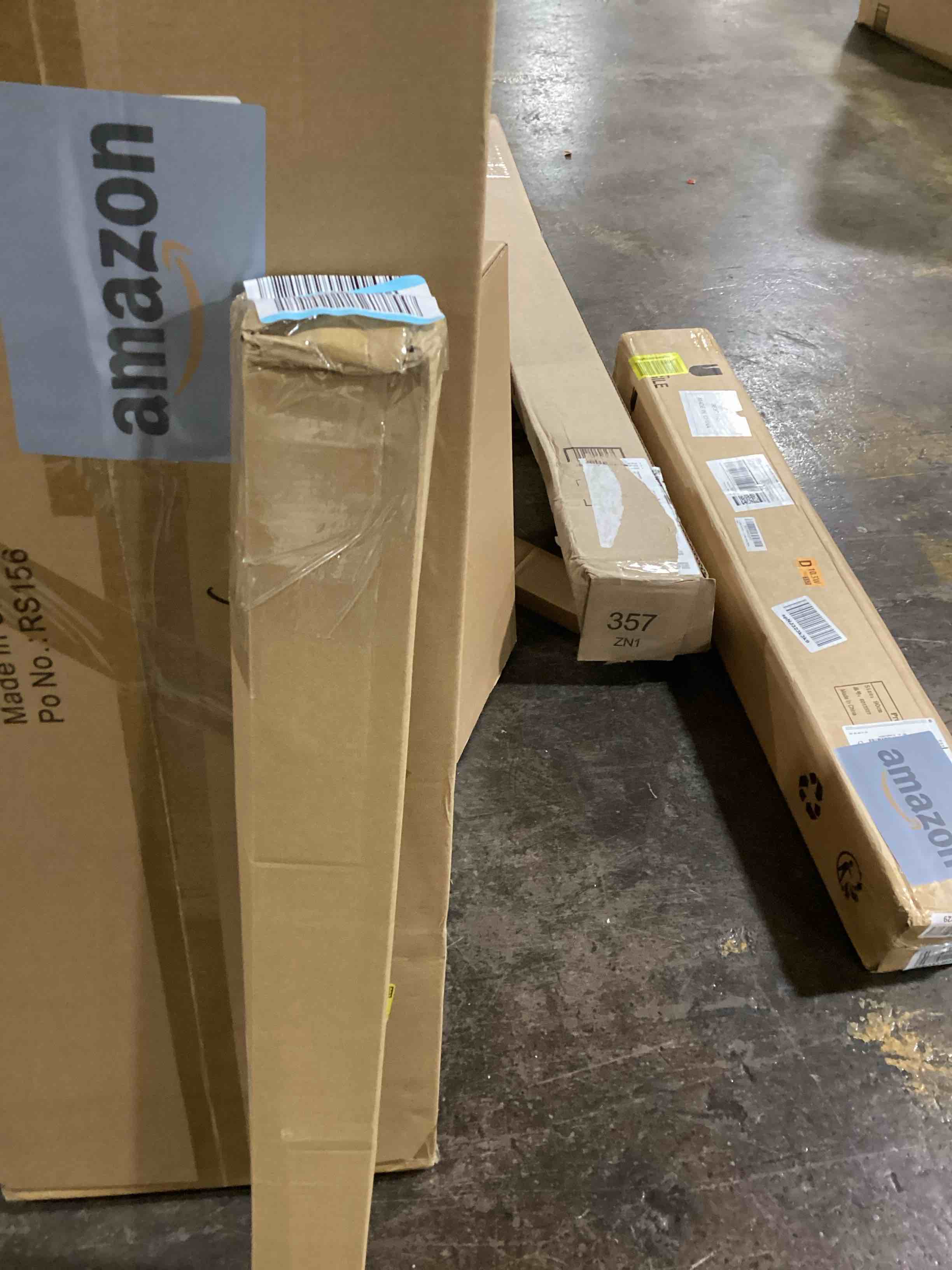 https://s3.amazonaws.com/lotting-images-prod/bidfta/YEL6133816_1716911882657.jpeg