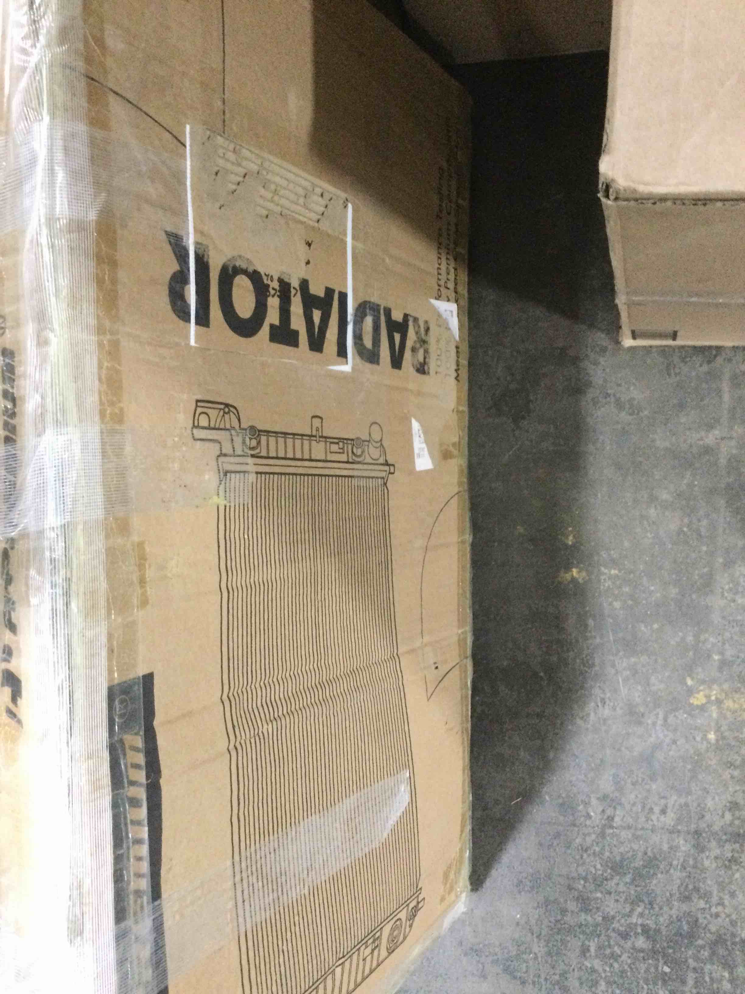 https://s3.amazonaws.com/lotting-images-prod/bidfta/YEL6134321_1712949001121.jpeg