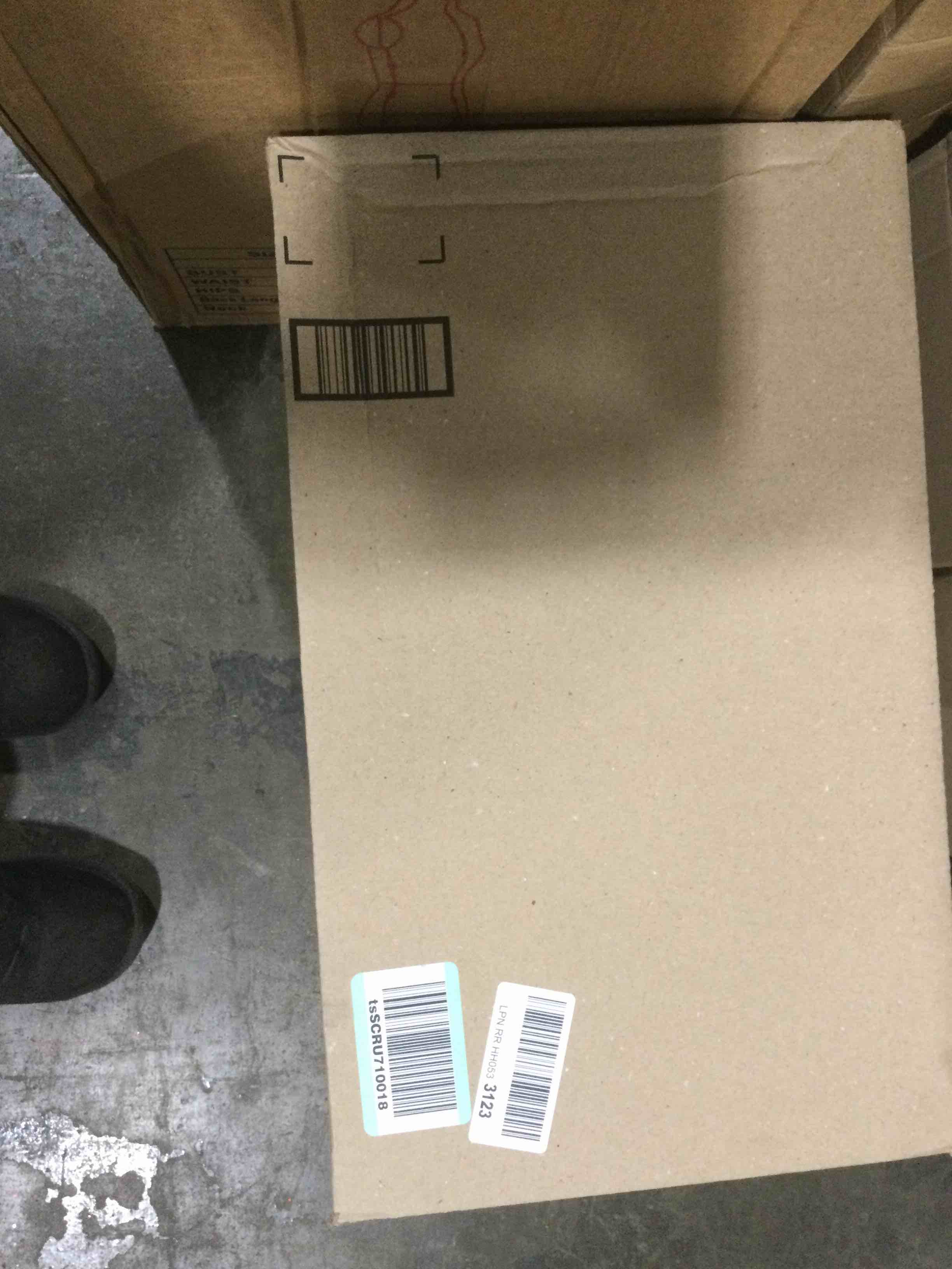 https://s3.amazonaws.com/lotting-images-prod/bidfta/YEL6134323_1712949435259.jpeg