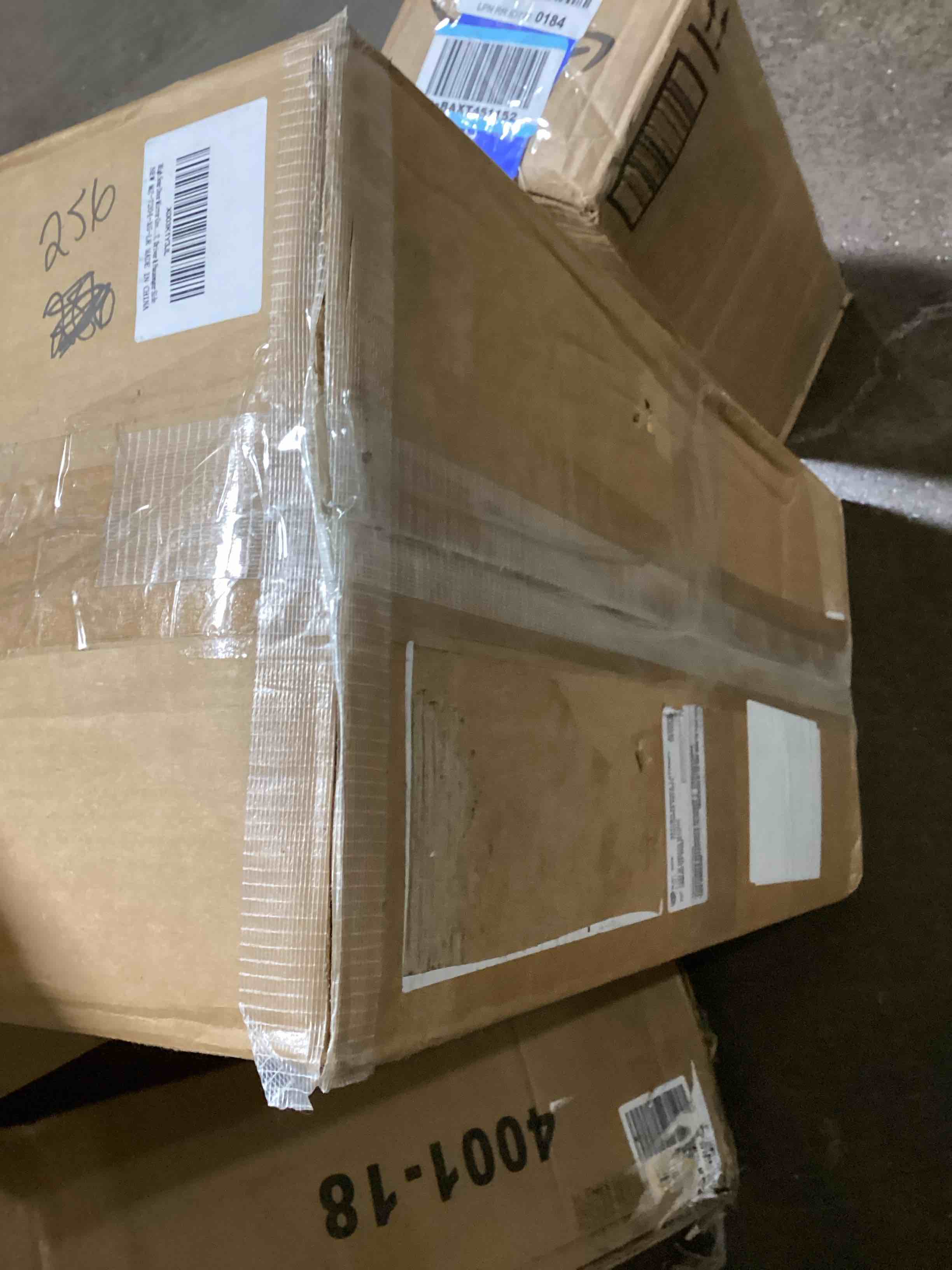 https://s3.amazonaws.com/lotting-images-prod/bidfta/YEL6135073_1714491582441.jpeg