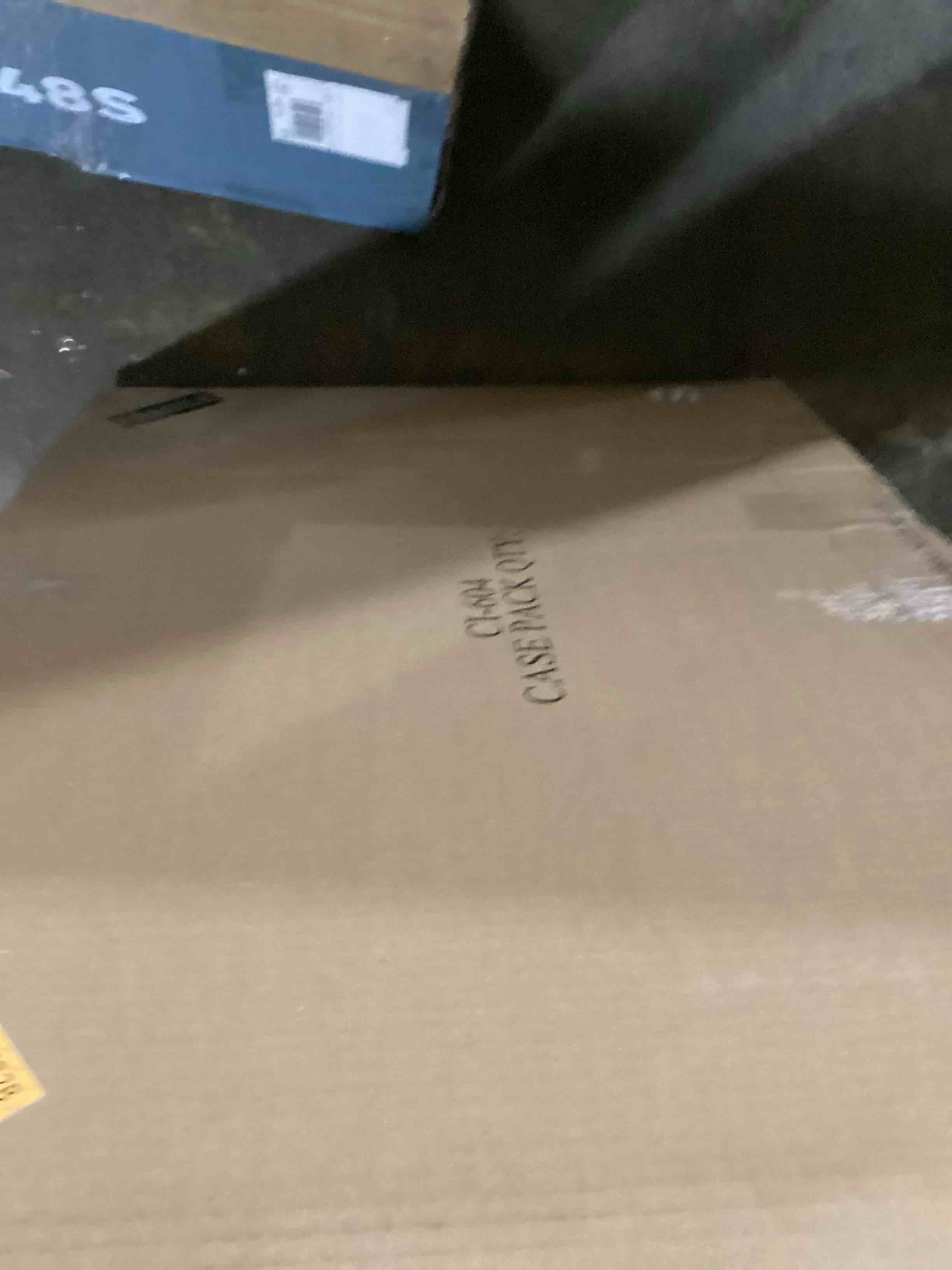 https://s3.amazonaws.com/lotting-images-prod/bidfta/YEL6135284_1714742880040.jpeg