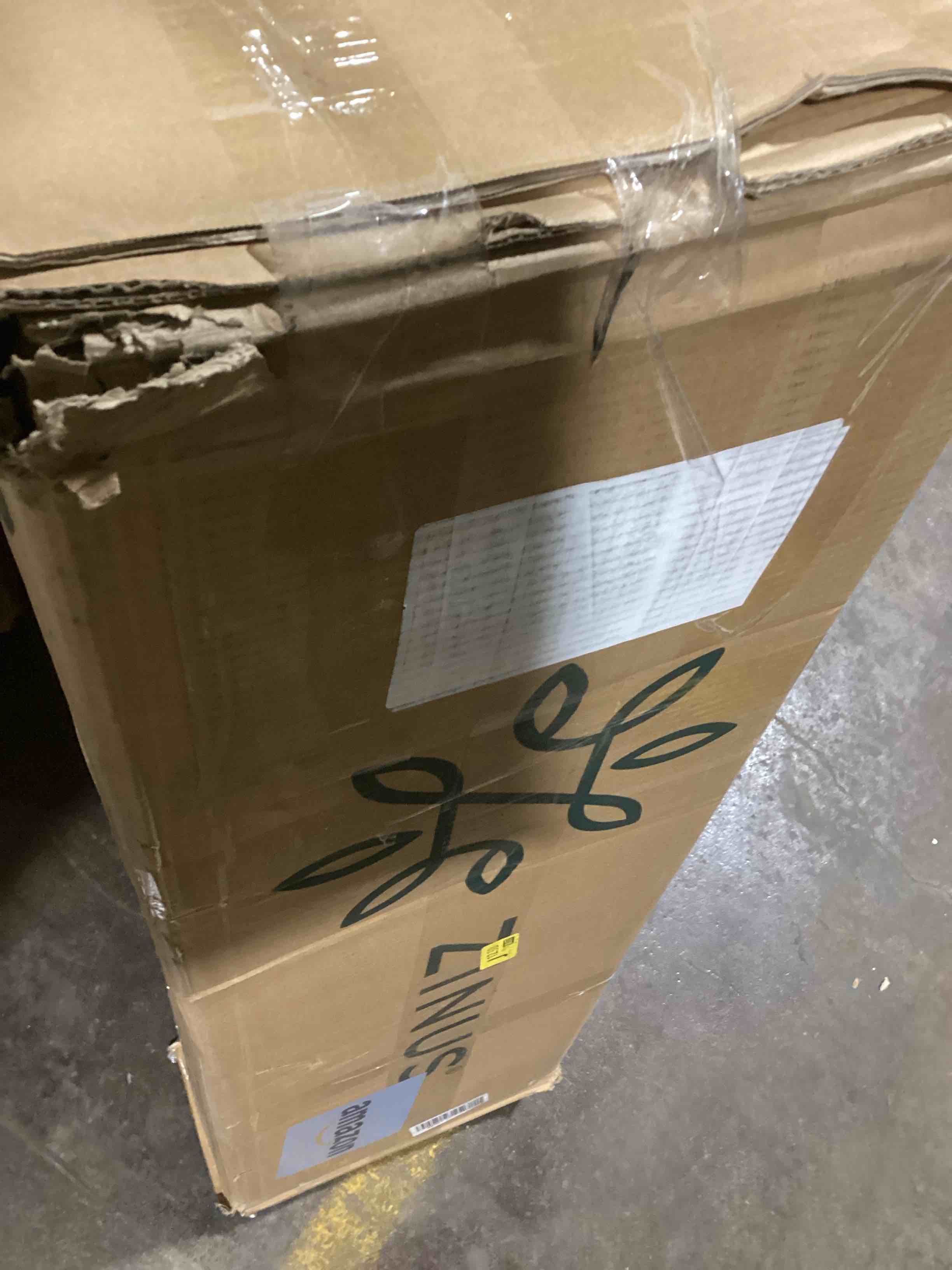 https://s3.amazonaws.com/lotting-images-prod/bidfta/YEL6135309_1714745341270.jpeg