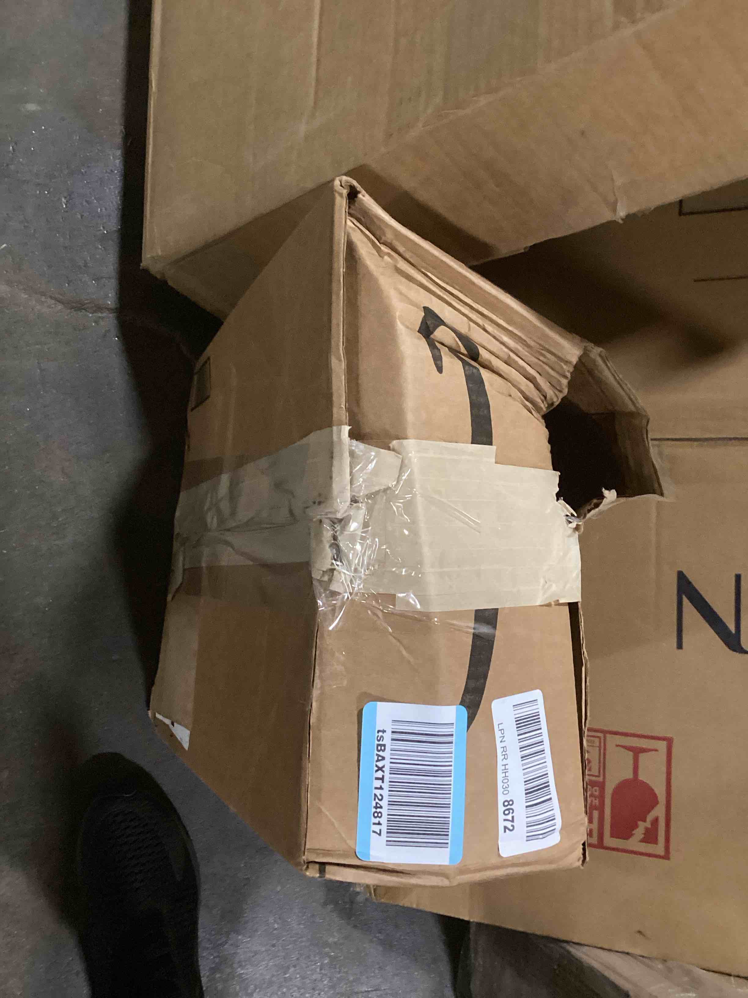 https://s3.amazonaws.com/lotting-images-prod/bidfta/YEL6135312_1714744485061.jpeg