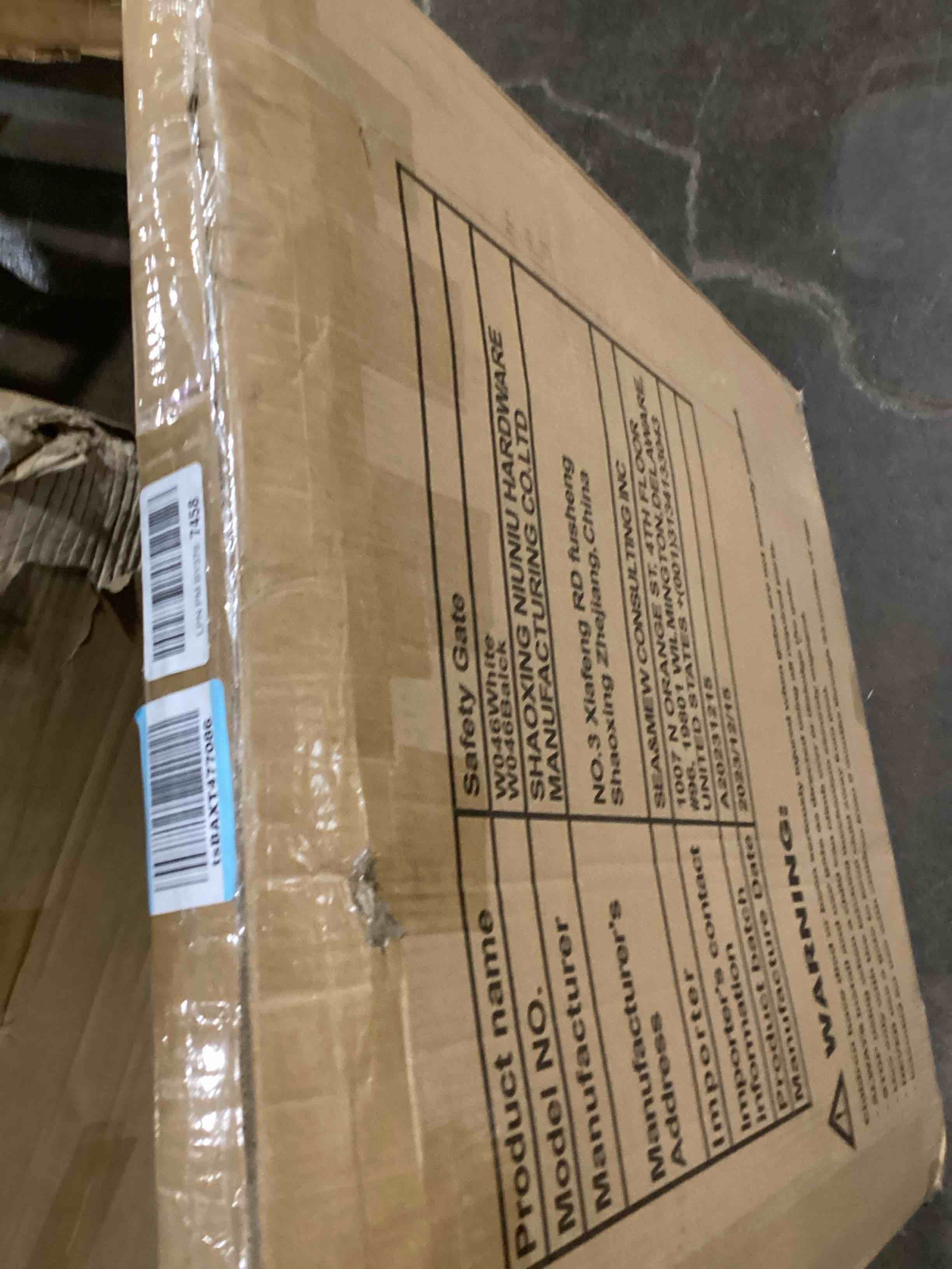 https://s3.amazonaws.com/lotting-images-prod/bidfta/YEL6135315_1714744716665.jpeg