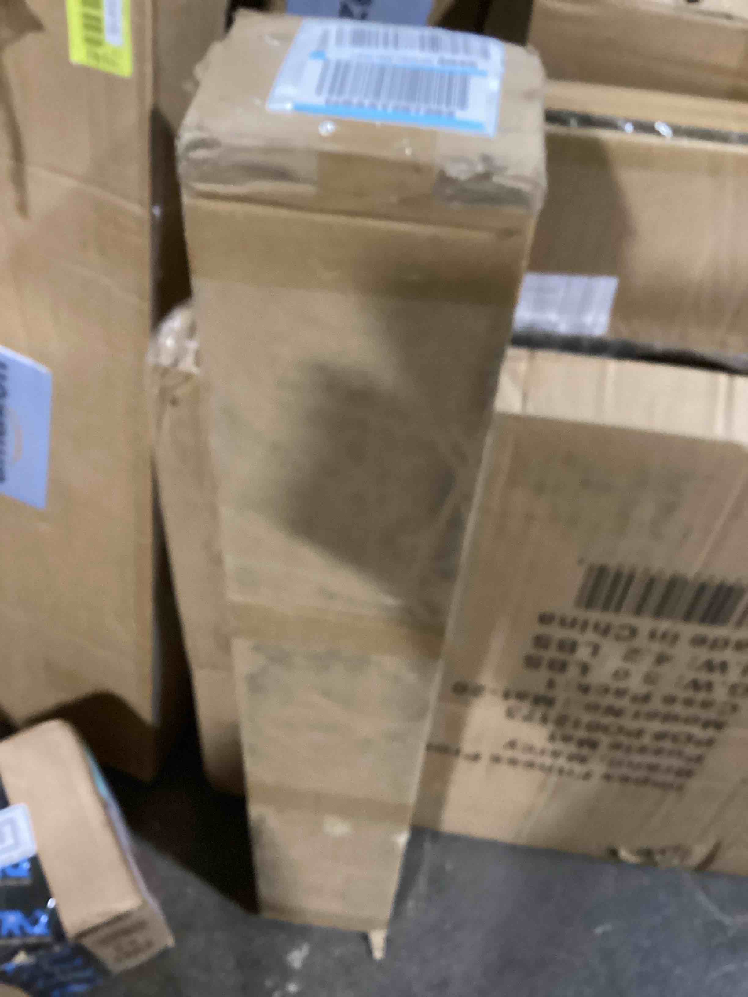 https://s3.amazonaws.com/lotting-images-prod/bidfta/YEL6135420_1715003274022.jpeg