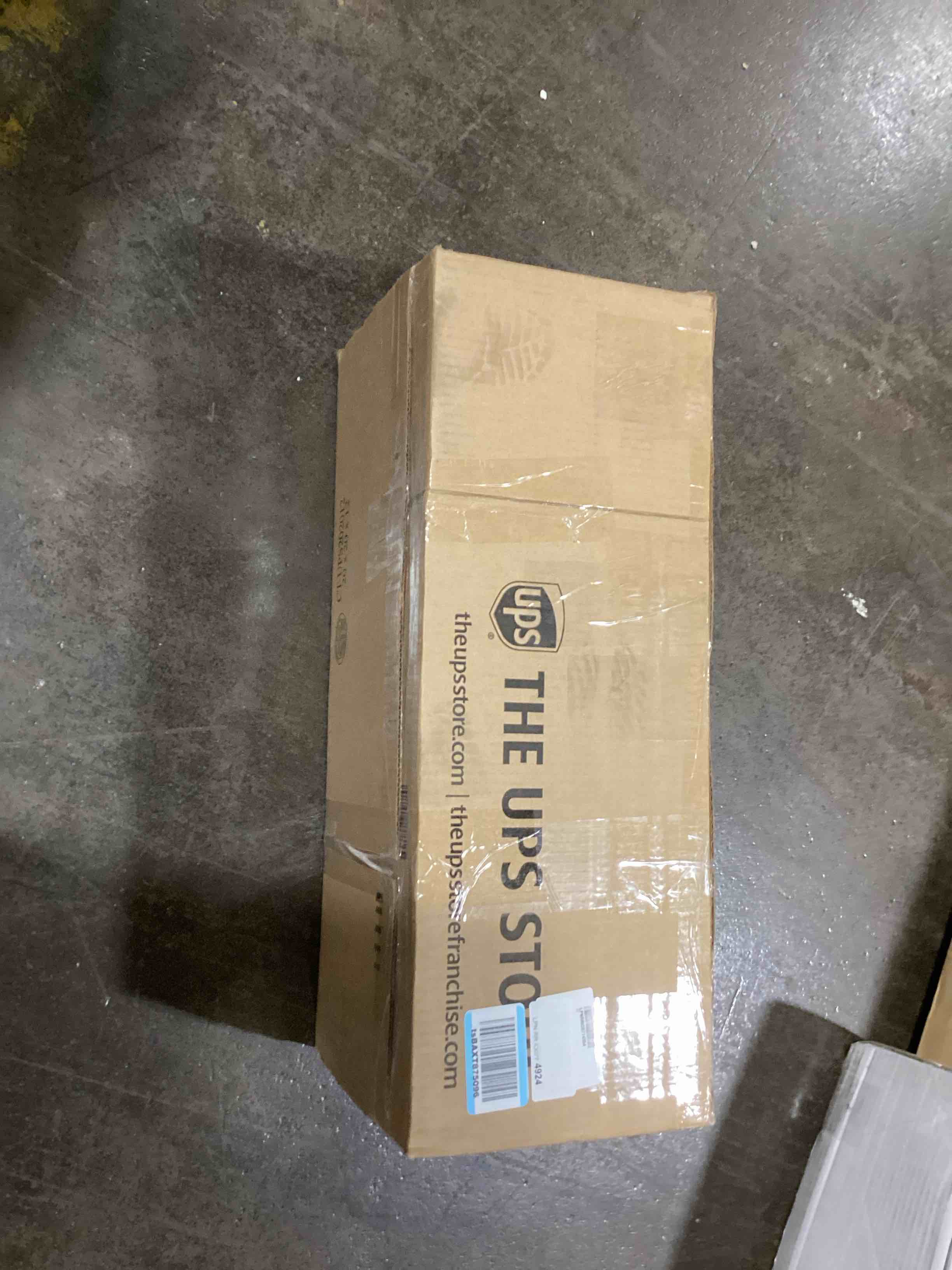 https://s3.amazonaws.com/lotting-images-prod/bidfta/YEL6135464_1713275343615.jpeg