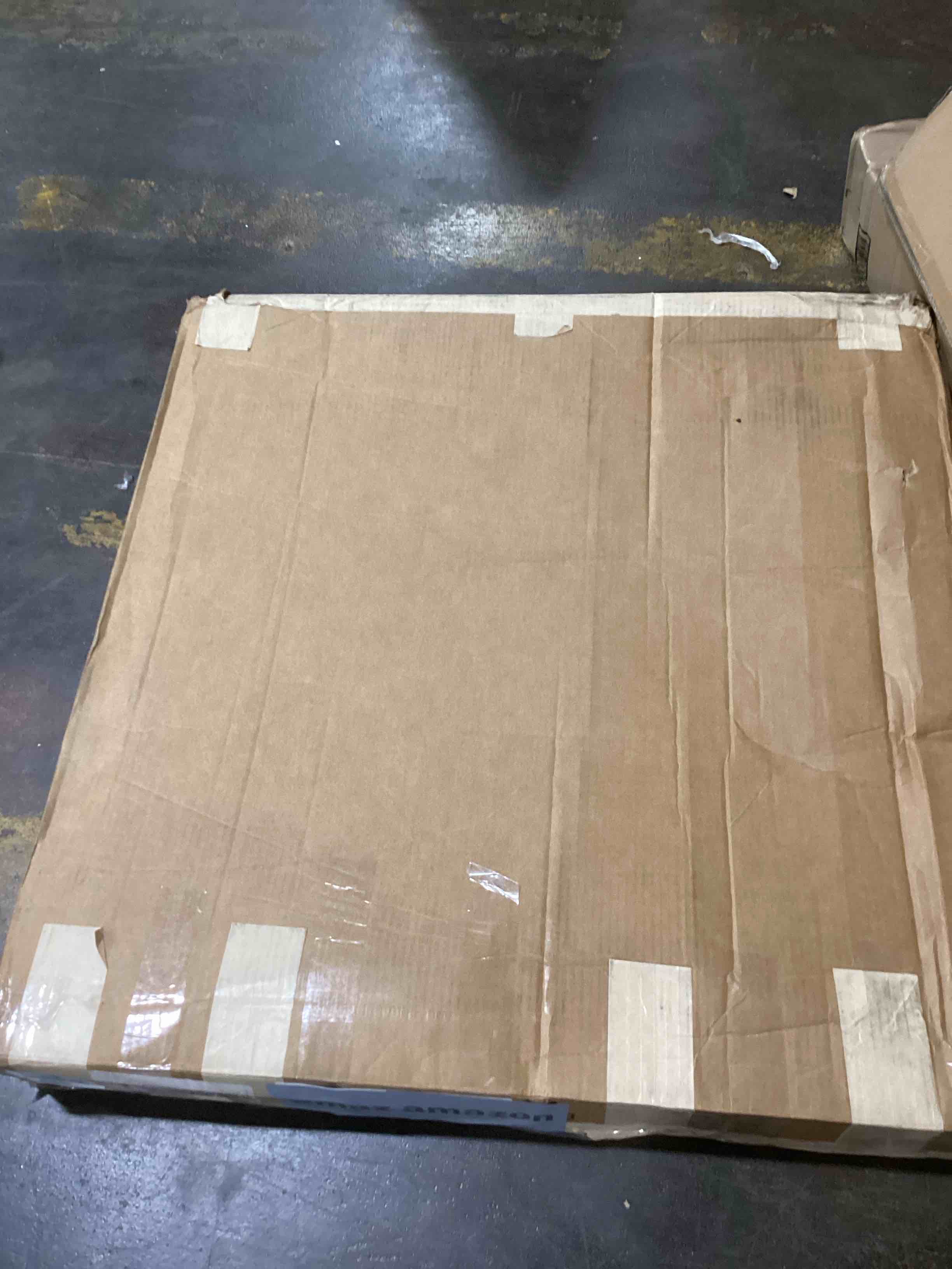 https://s3.amazonaws.com/lotting-images-prod/bidfta/YEL6135477_1713279804596.jpeg