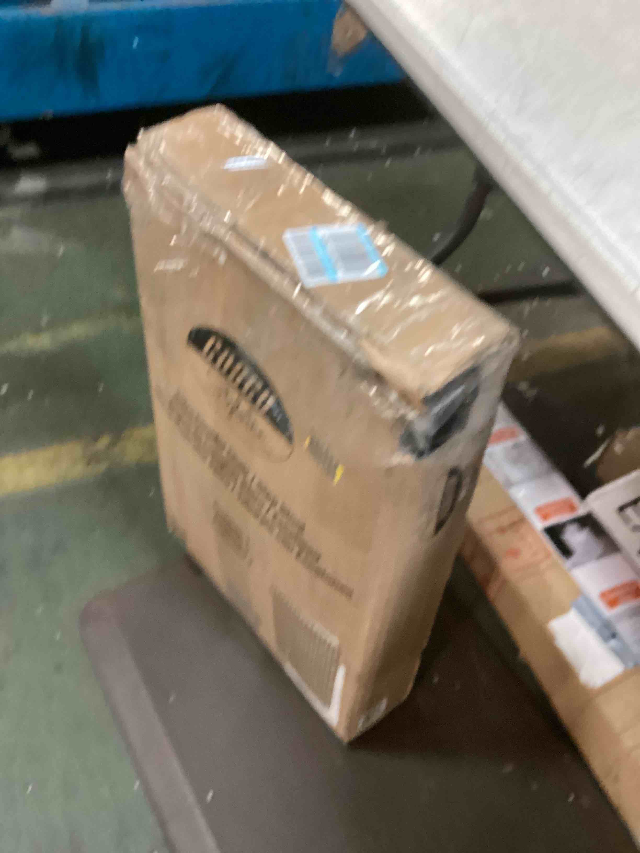 https://s3.amazonaws.com/lotting-images-prod/bidfta/YEL6151969_1714482585971.jpeg