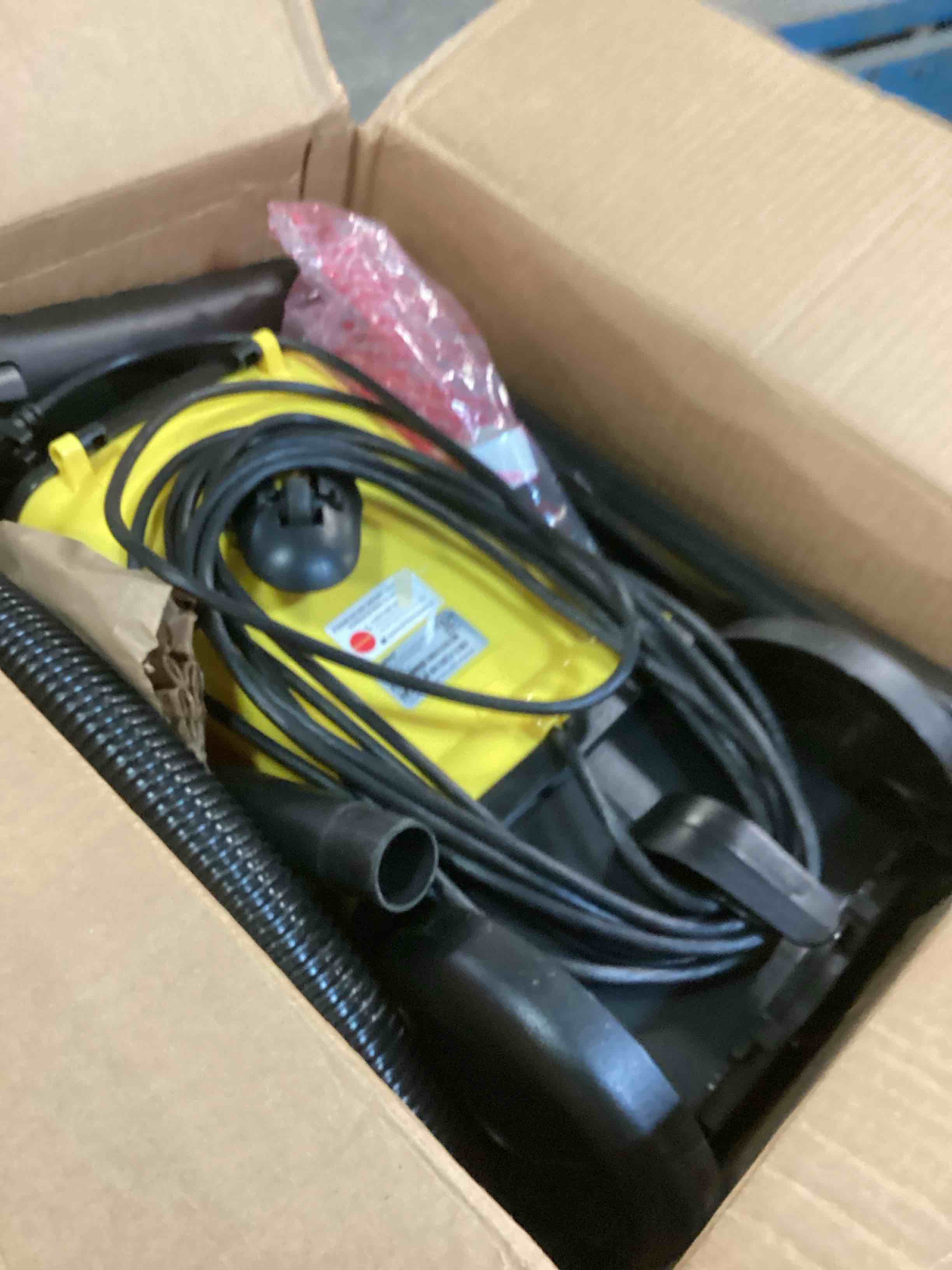 https://s3.amazonaws.com/lotting-images-prod/bidfta/YEL6152005_1714486745319.jpeg