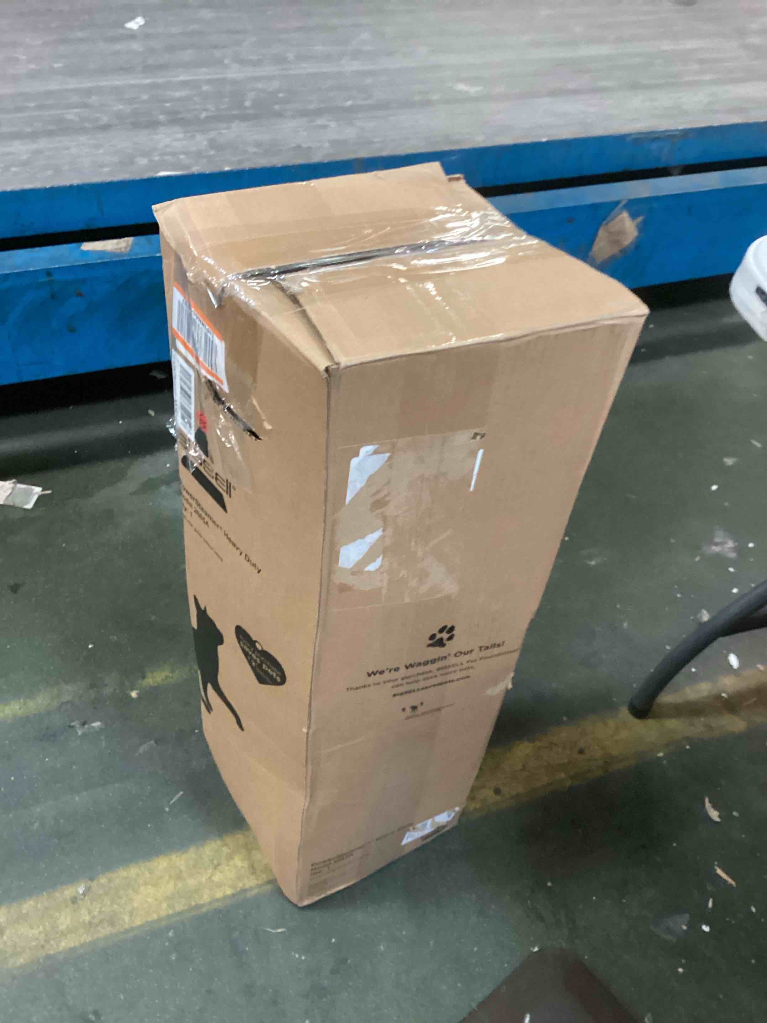 https://s3.amazonaws.com/lotting-images-prod/bidfta/YEL6152011_1714487264596.jpeg