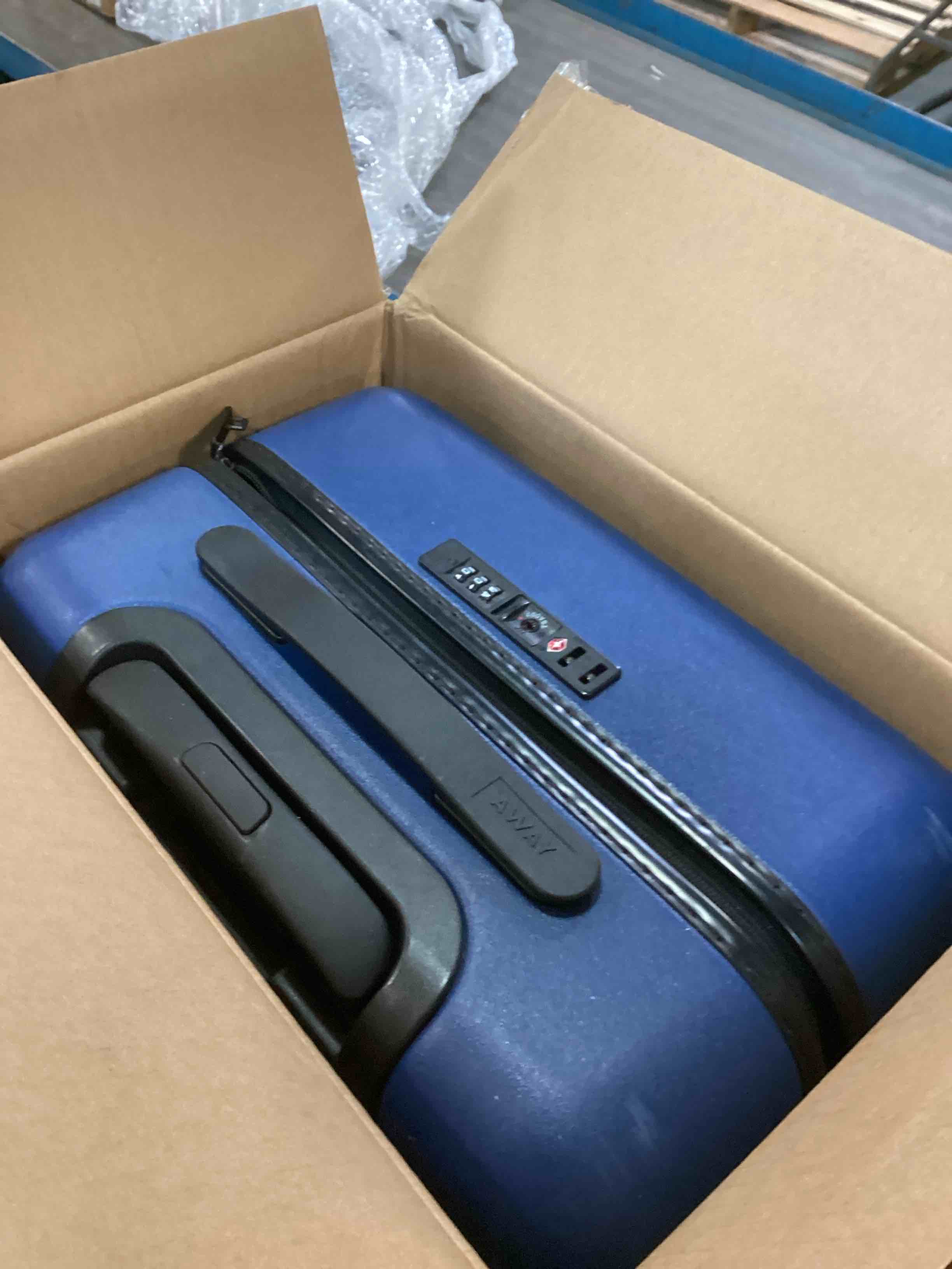 https://s3.amazonaws.com/lotting-images-prod/bidfta/YEL6152335_1714506288647.jpeg
