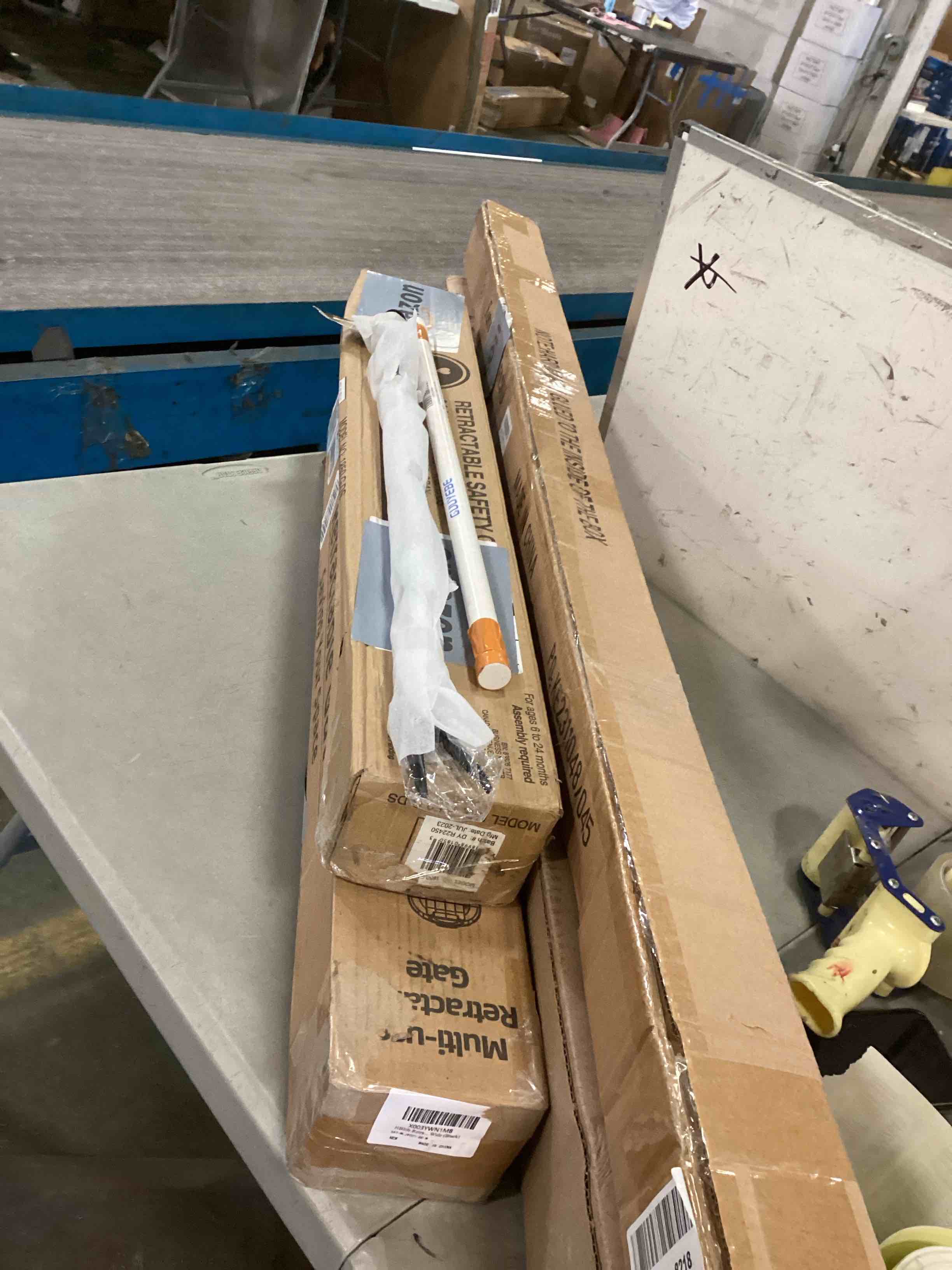 https://s3.amazonaws.com/lotting-images-prod/bidfta/YEL6152843_1714660698263.jpeg