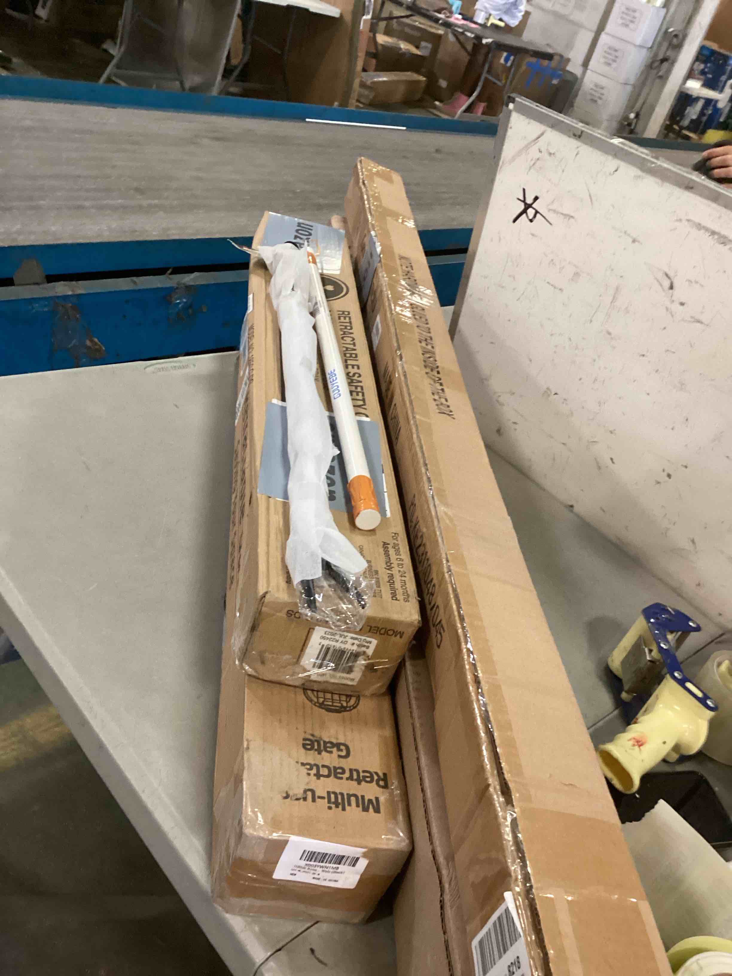 https://s3.amazonaws.com/lotting-images-prod/bidfta/YEL6152843_1714660699135.jpeg