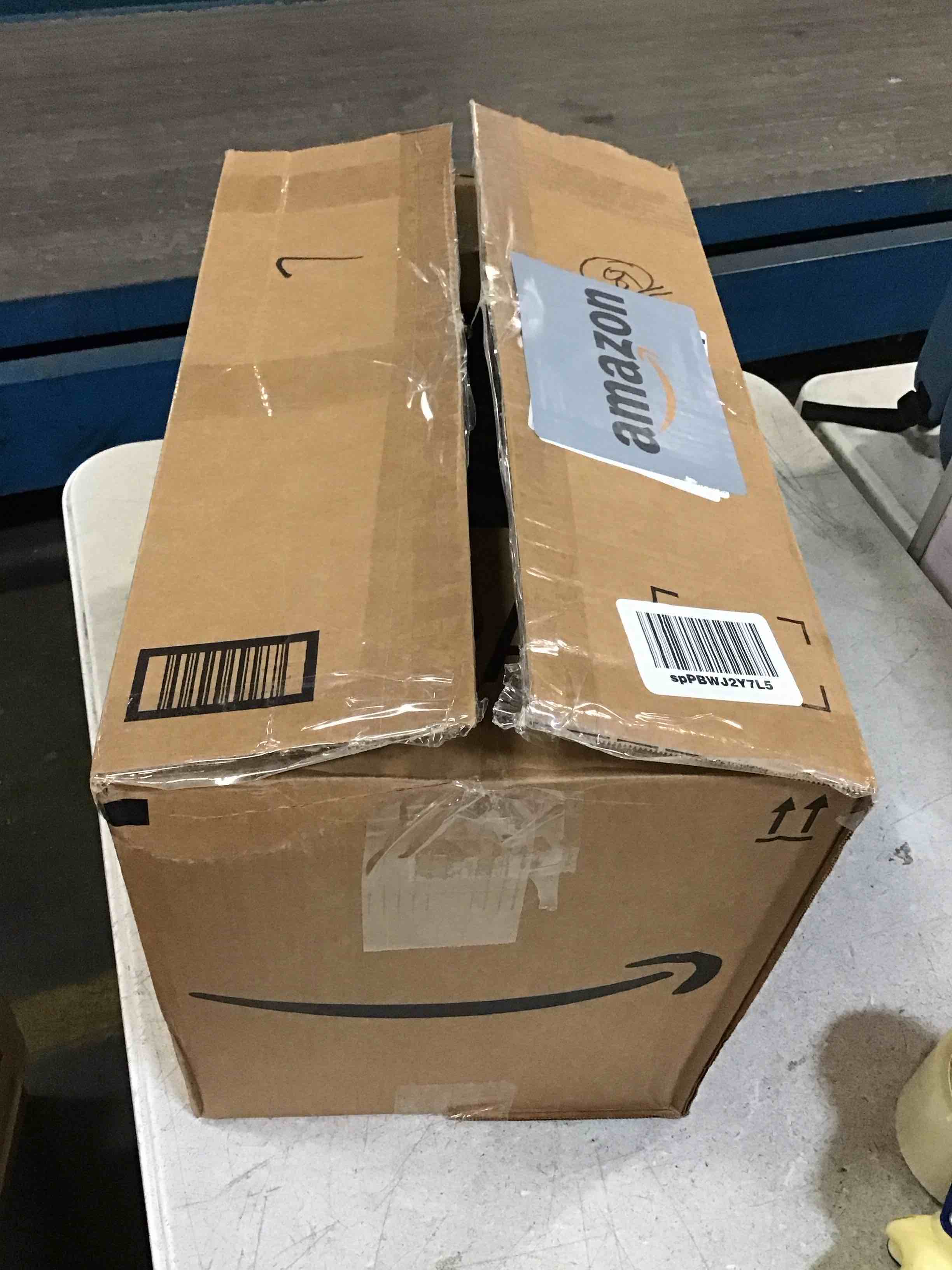 https://s3.amazonaws.com/lotting-images-prod/bidfta/YEL6153891_1714738366952.jpeg