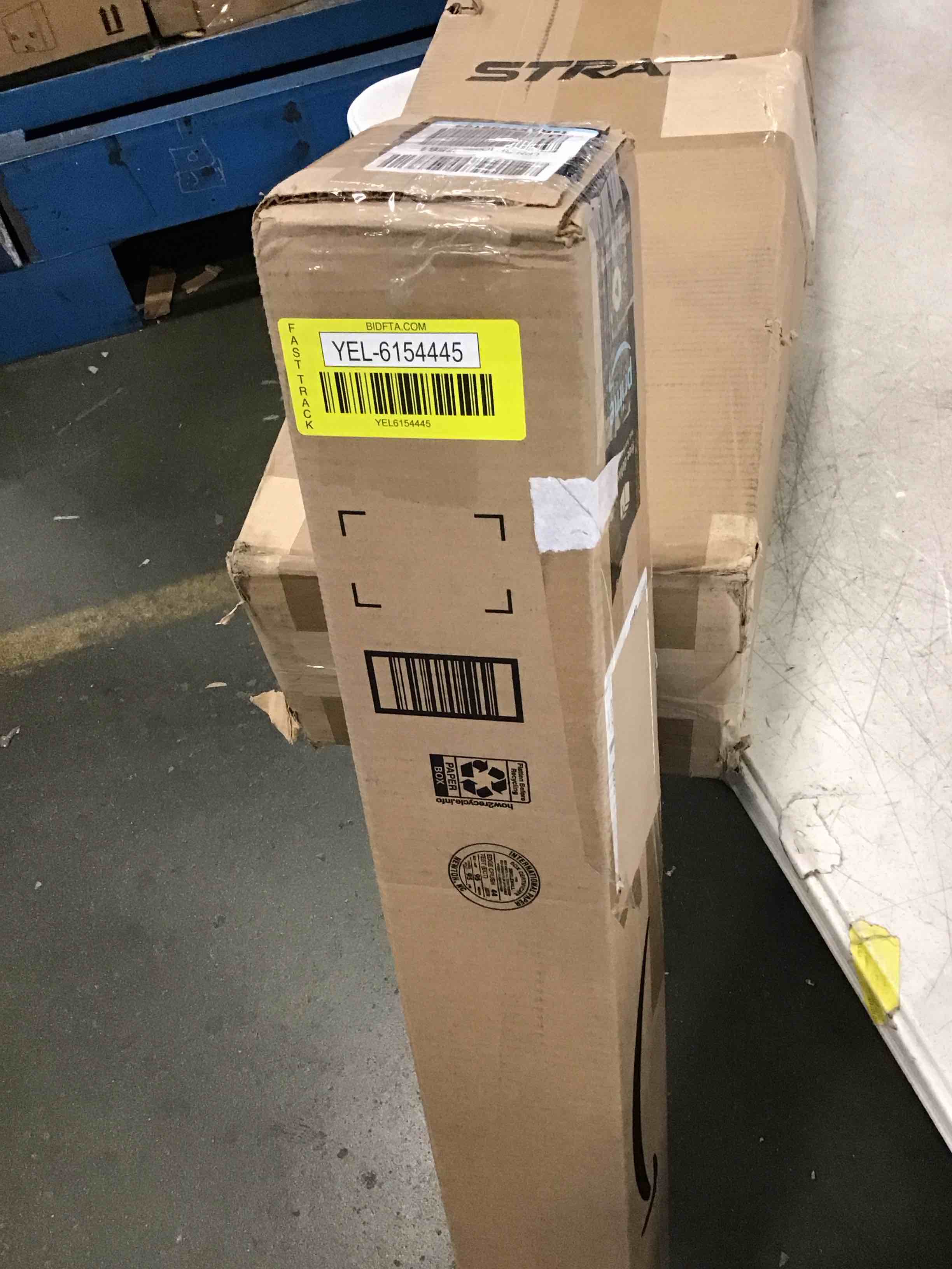 https://s3.amazonaws.com/lotting-images-prod/bidfta/YEL6154445_1715629800183.jpeg
