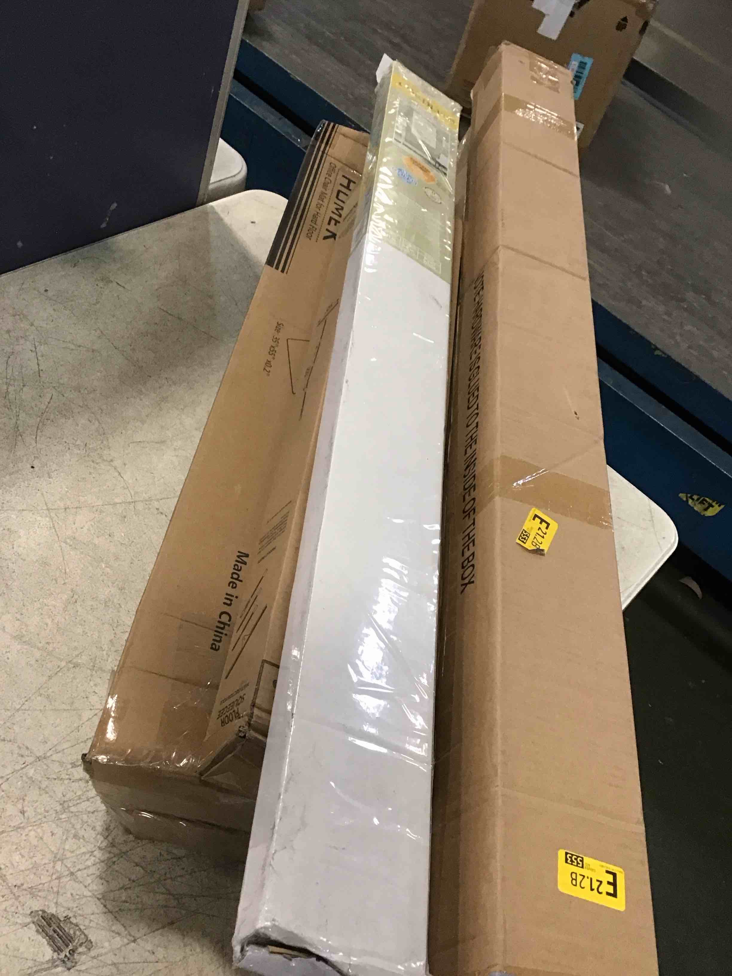 https://s3.amazonaws.com/lotting-images-prod/bidfta/YEL6155032_1714487327166.jpeg