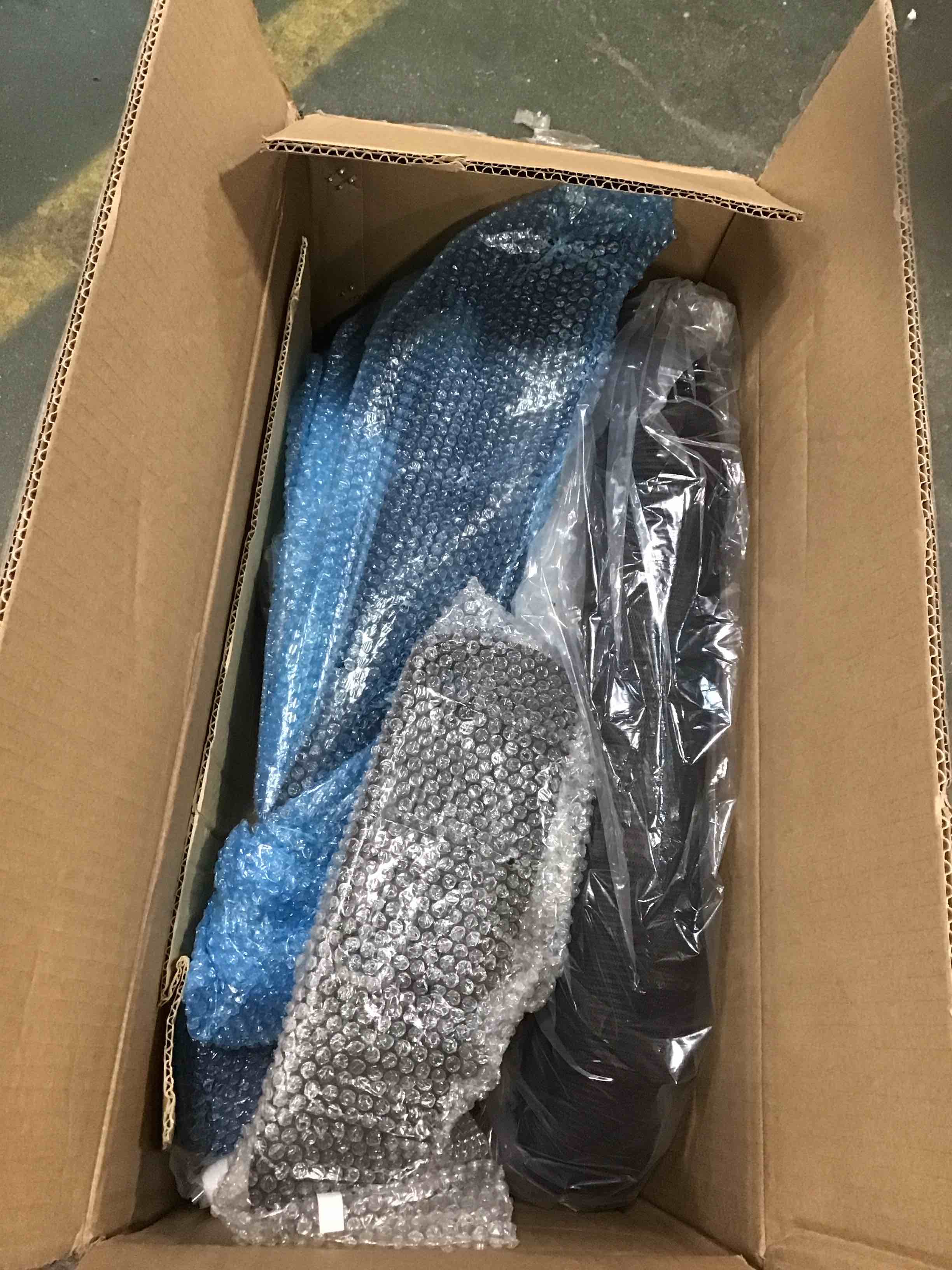 https://s3.amazonaws.com/lotting-images-prod/bidfta/YEL6155607_1714653691782.jpeg