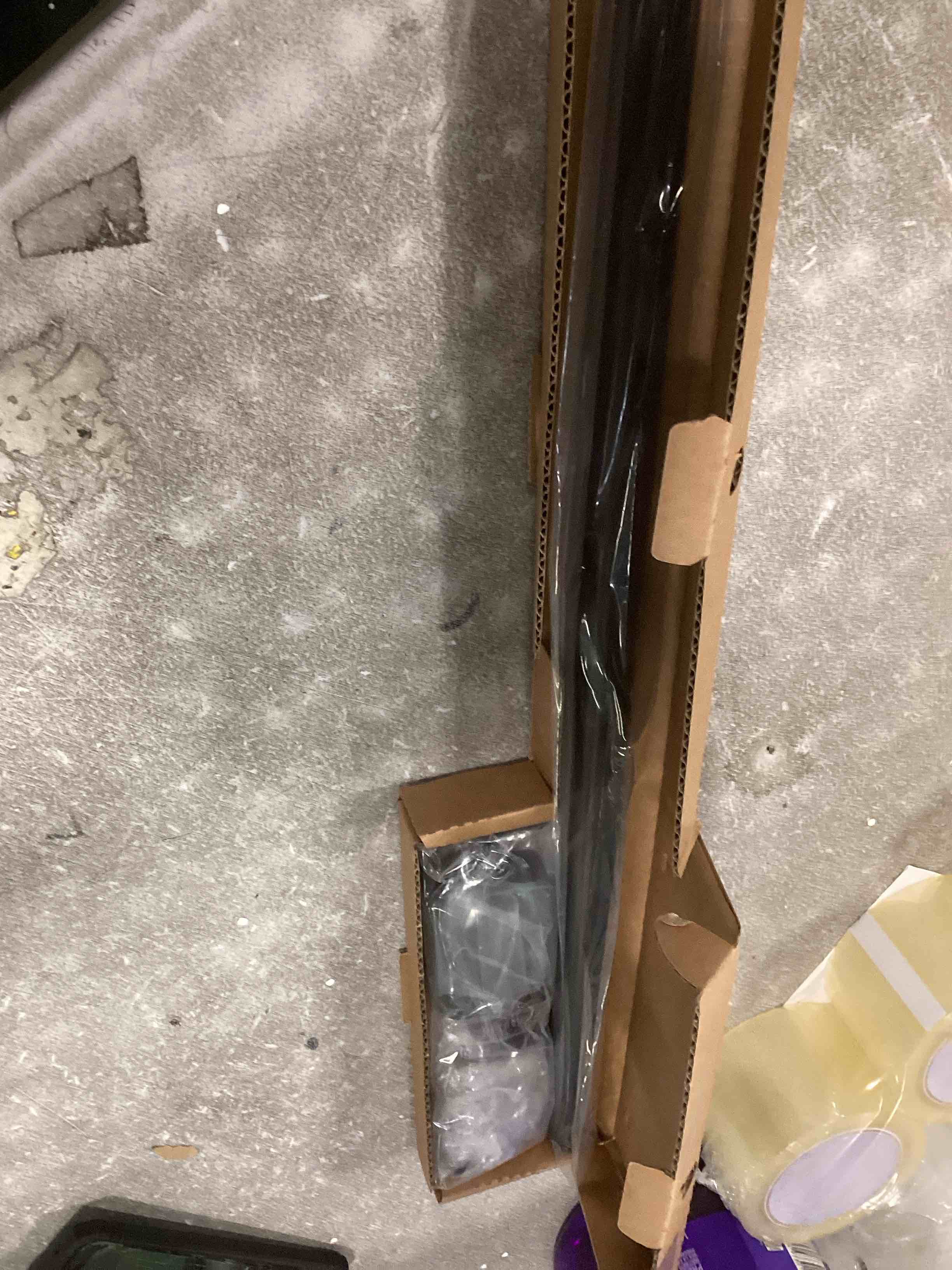 https://s3.amazonaws.com/lotting-images-prod/bidfta/YEL6156620_1714421784558.jpeg