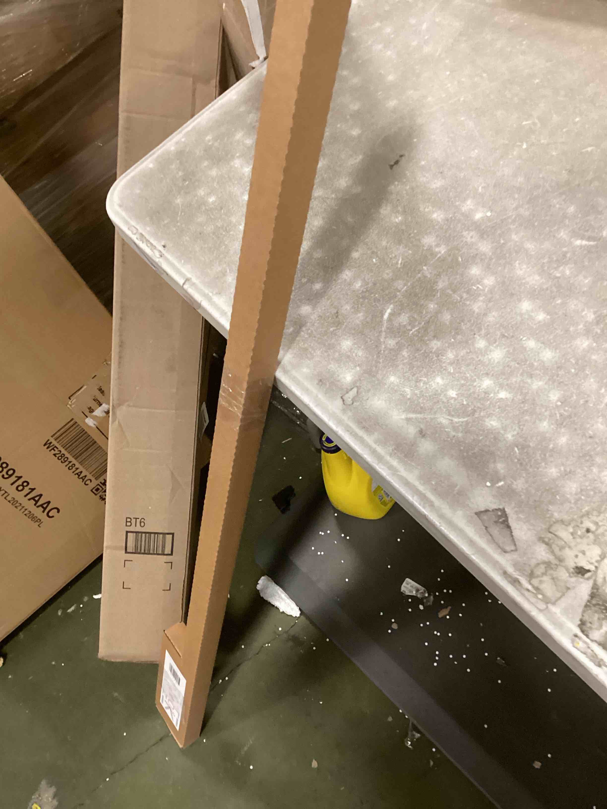 https://s3.amazonaws.com/lotting-images-prod/bidfta/YEL6156620_1714421827898.jpeg
