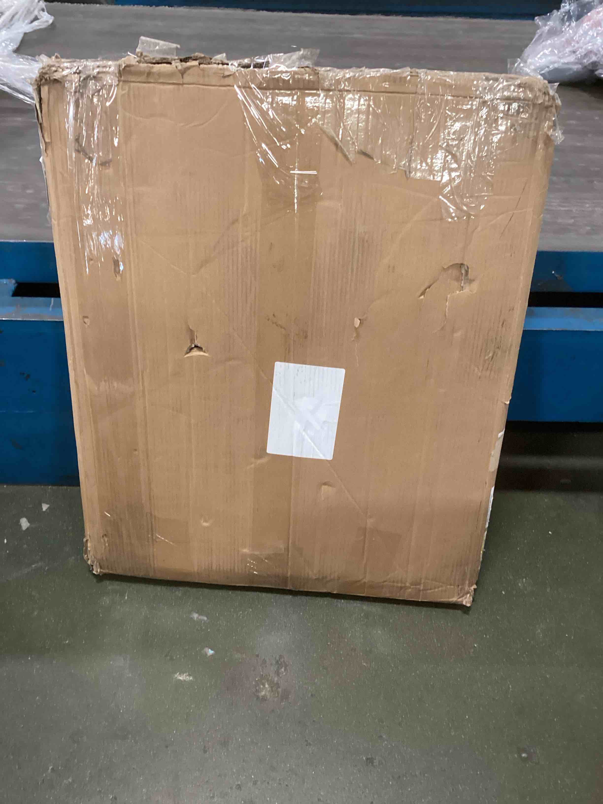 https://s3.amazonaws.com/lotting-images-prod/bidfta/YEL6157114_1714650034195.jpeg
