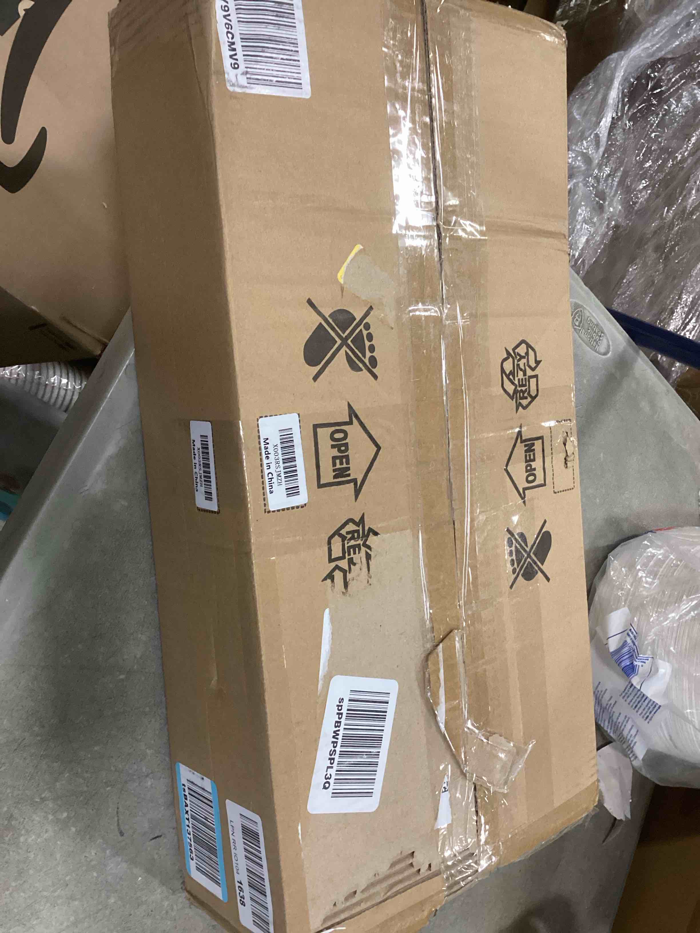 https://s3.amazonaws.com/lotting-images-prod/bidfta/YEL6157340_1714761532317.jpeg