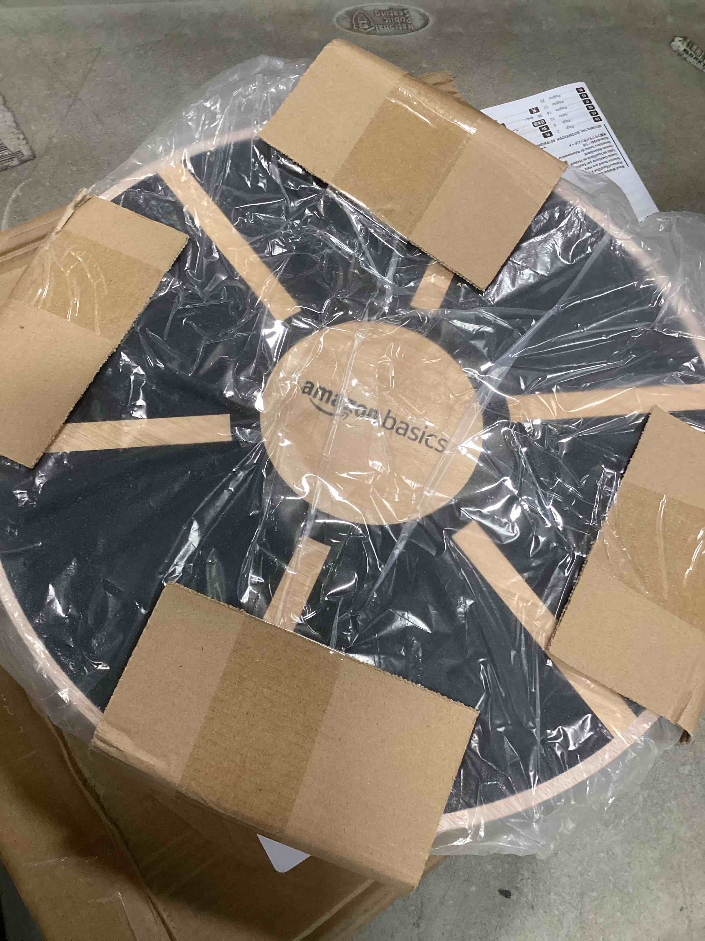 https://s3.amazonaws.com/lotting-images-prod/bidfta/YEL6157410_1714736563665.jpeg