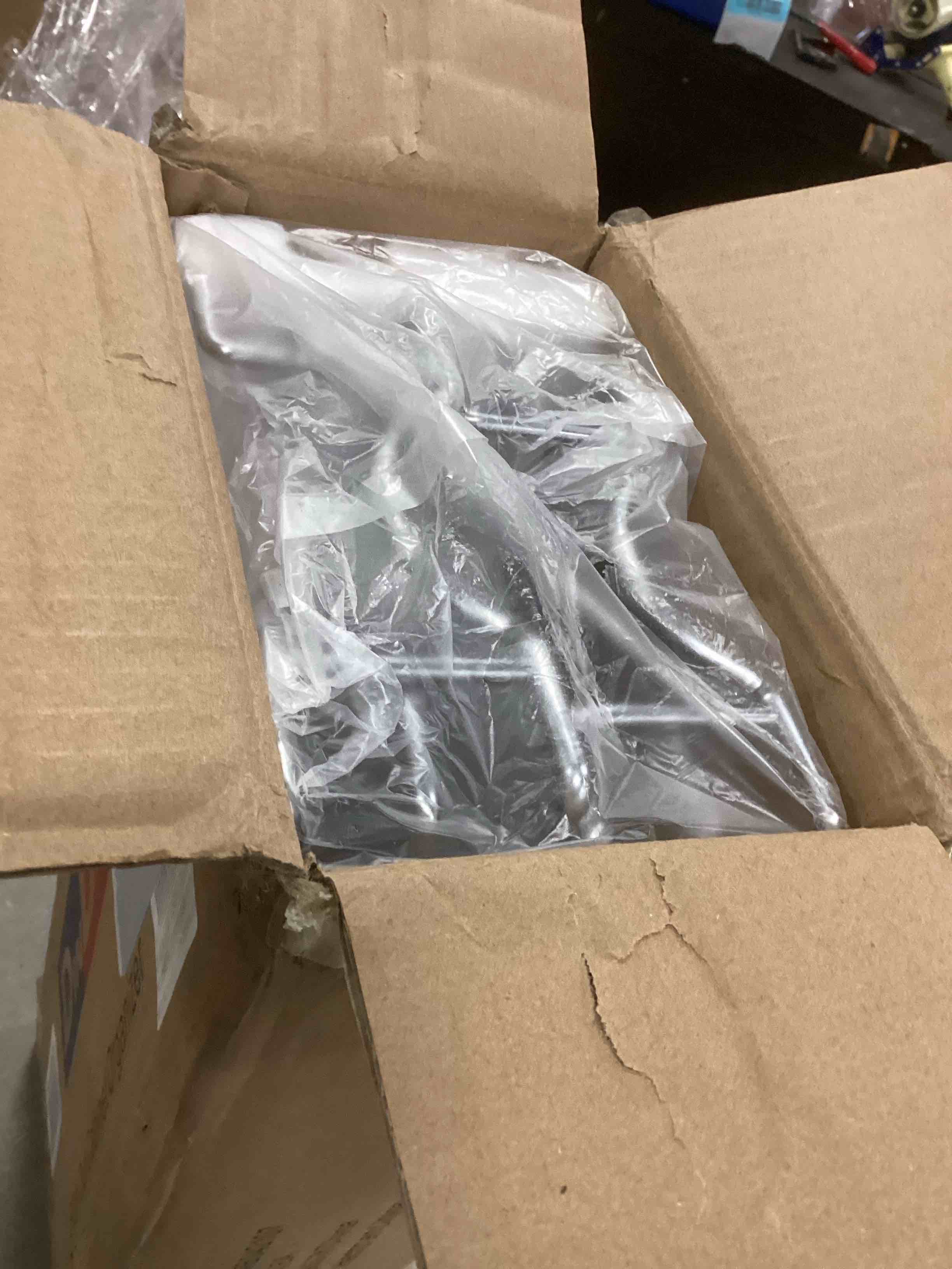 https://s3.amazonaws.com/lotting-images-prod/bidfta/YEL6157443_1714740499702.jpeg