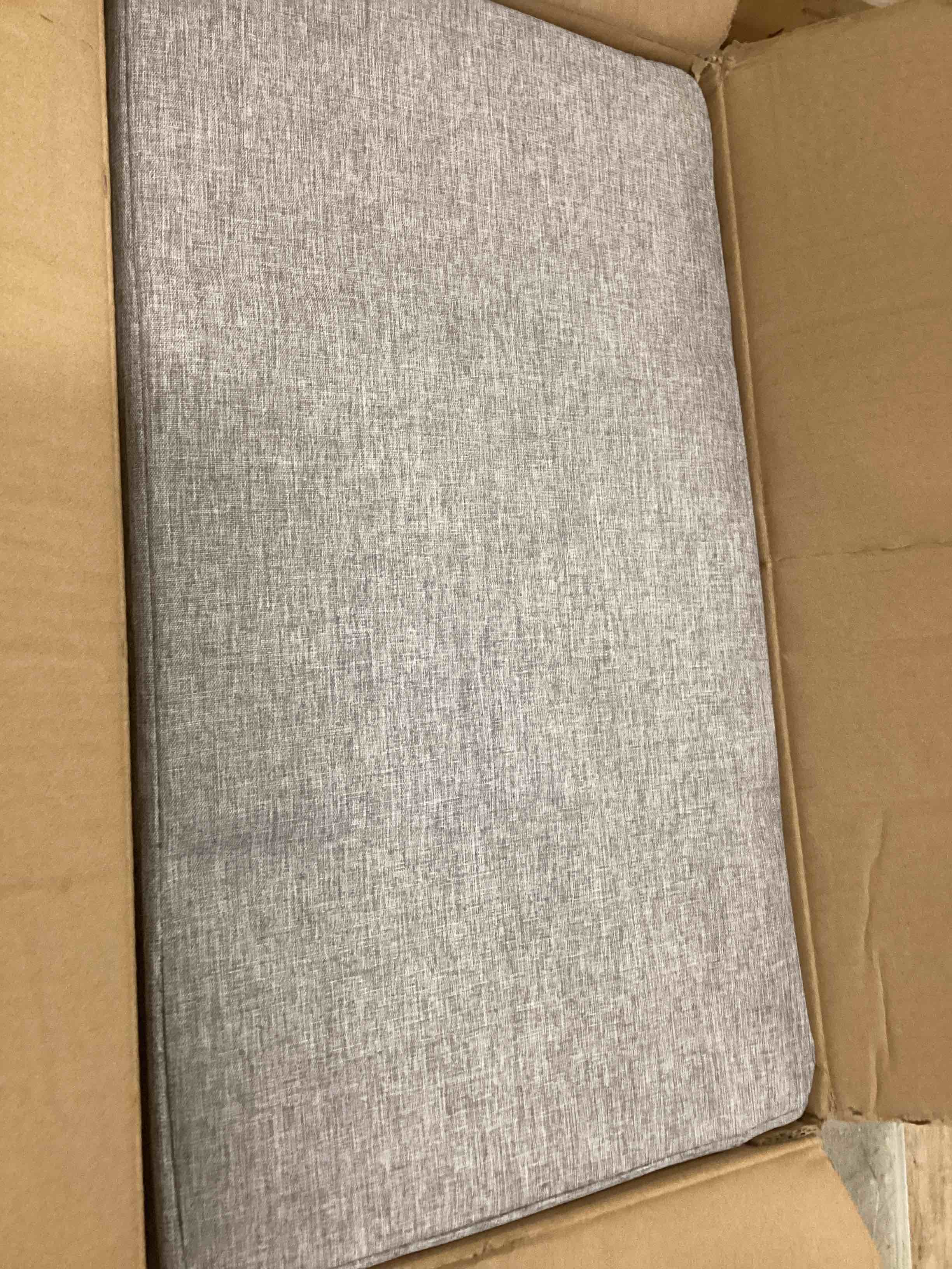 https://s3.amazonaws.com/lotting-images-prod/bidfta/YEL6157444_1714740579388.jpeg