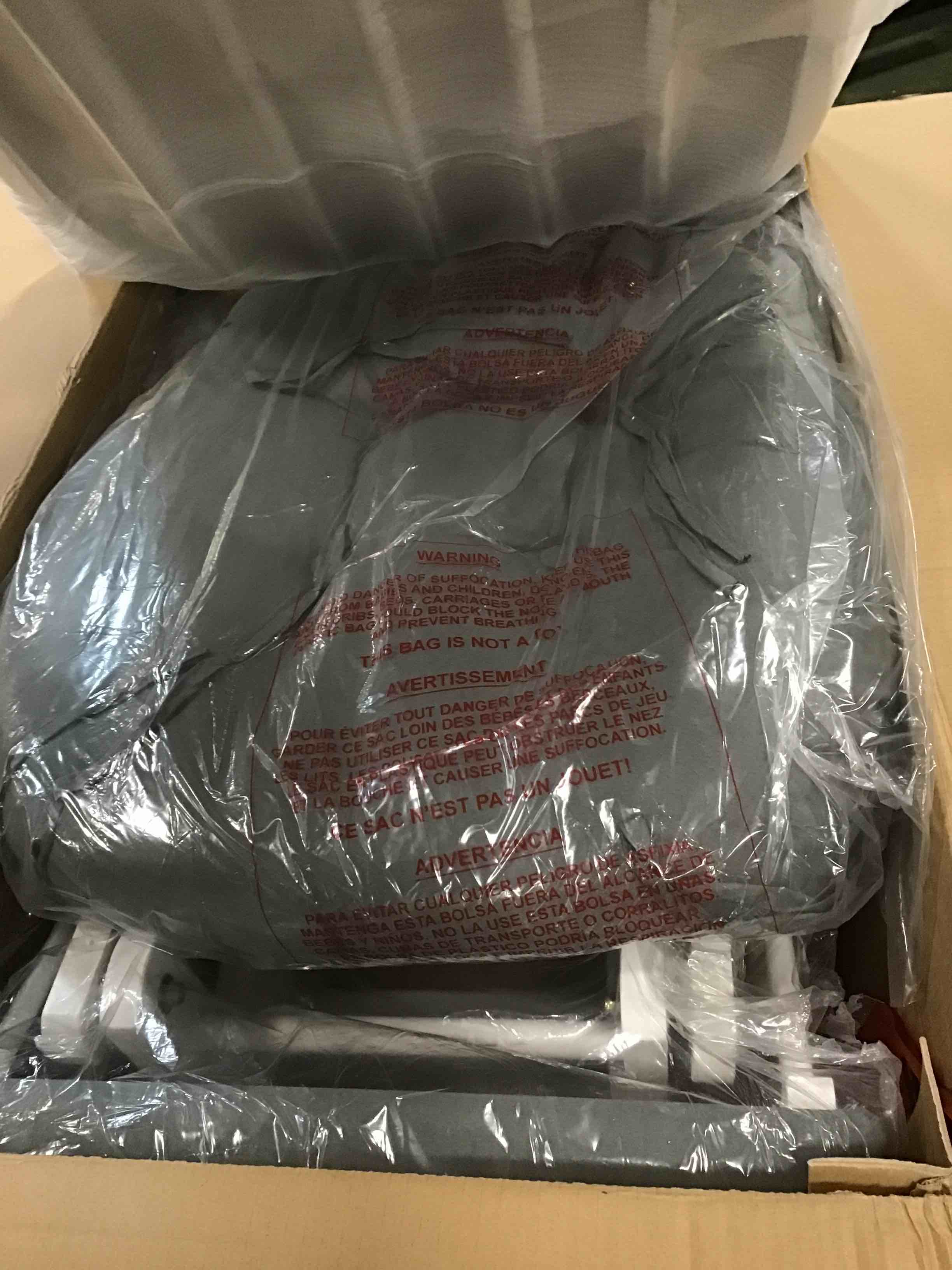 https://s3.amazonaws.com/lotting-images-prod/bidfta/YEL6158158_1714484054391.jpeg