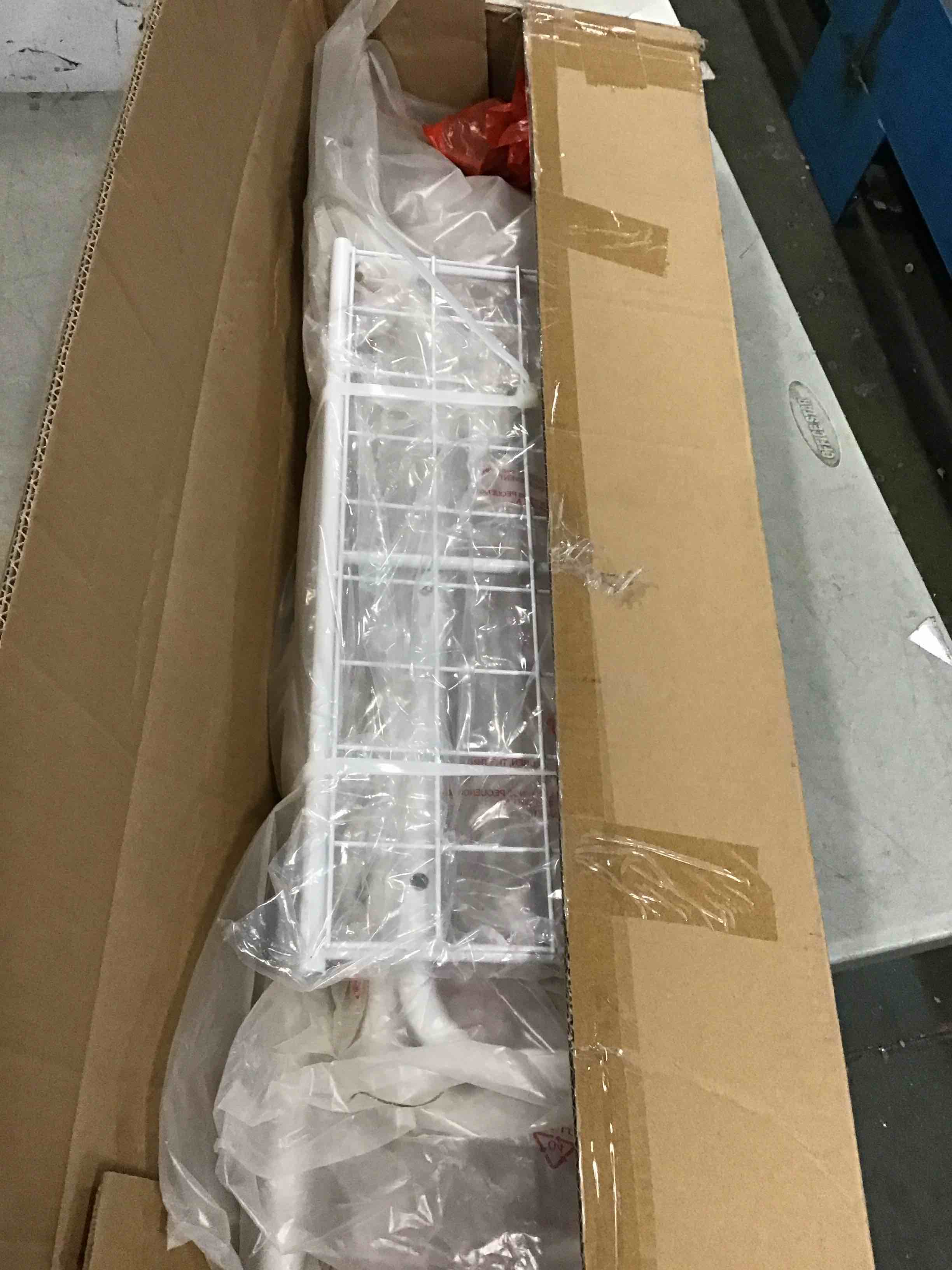 https://s3.amazonaws.com/lotting-images-prod/bidfta/YEL6158907_1714743396790.jpeg