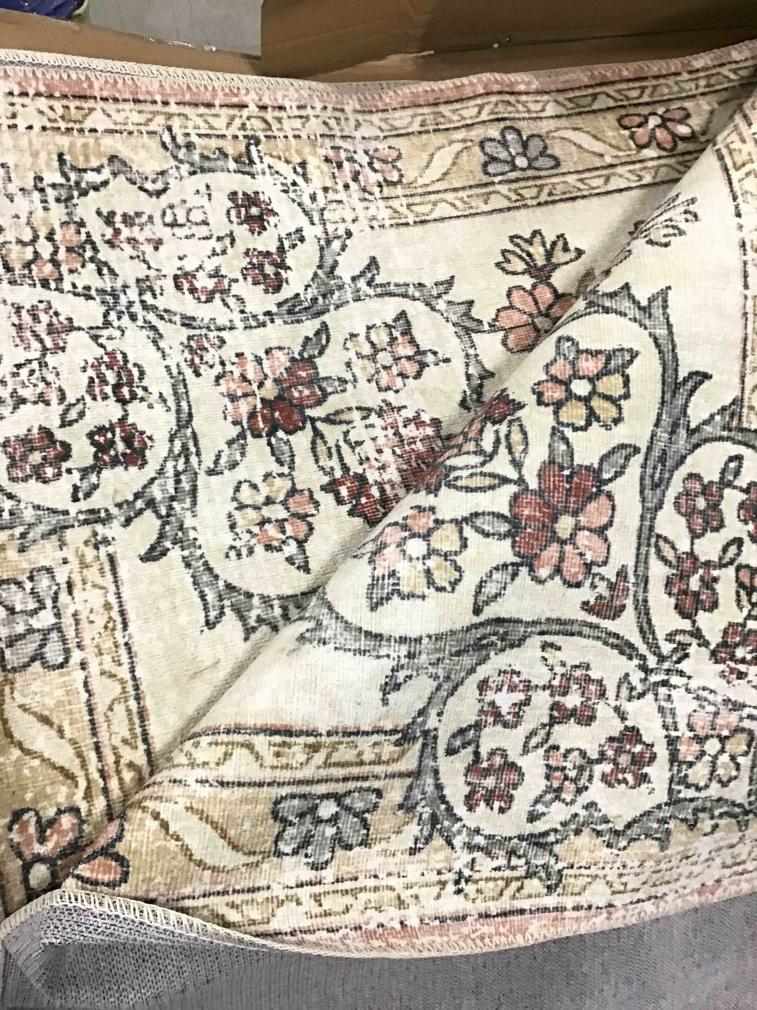 Ren Vintage Floral Machine Washable Area Rug