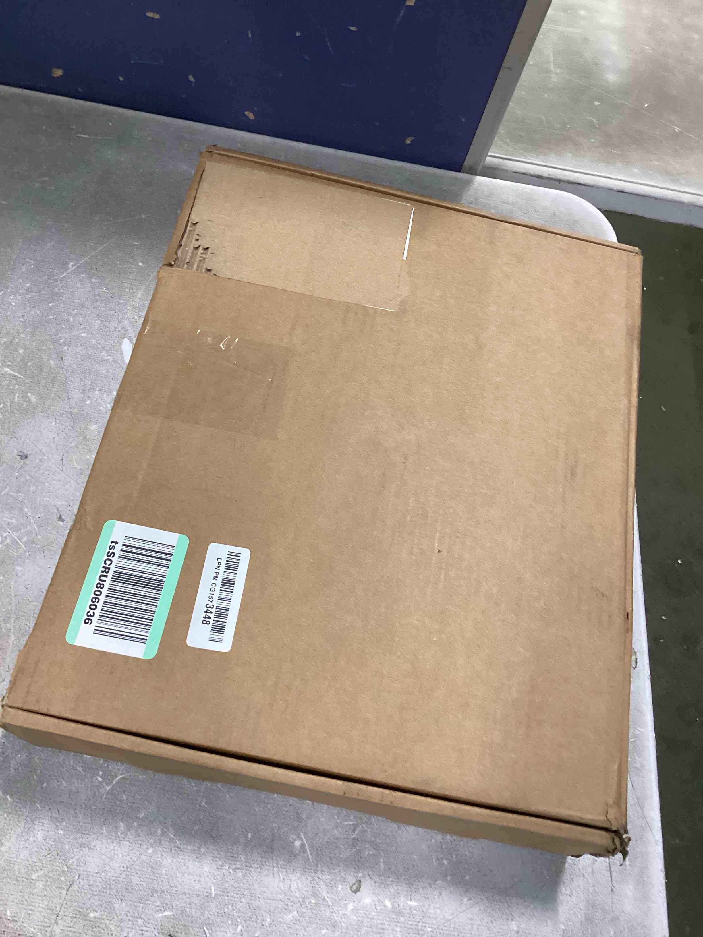https://s3.amazonaws.com/lotting-images-prod/bidfta/YEL6159664_1714574262321.jpeg