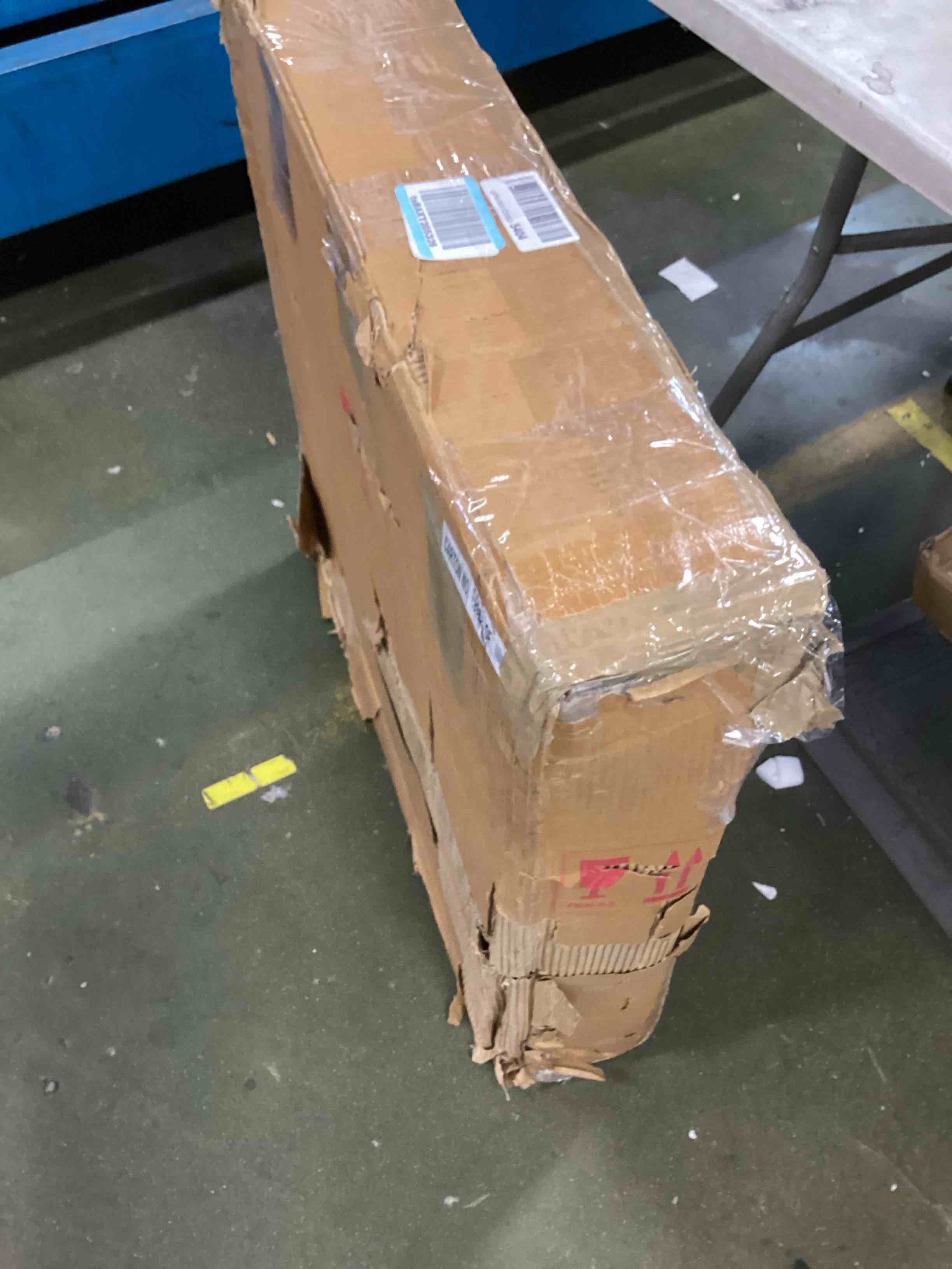 https://s3.amazonaws.com/lotting-images-prod/bidfta/YEL6160718_1715003543748.jpeg