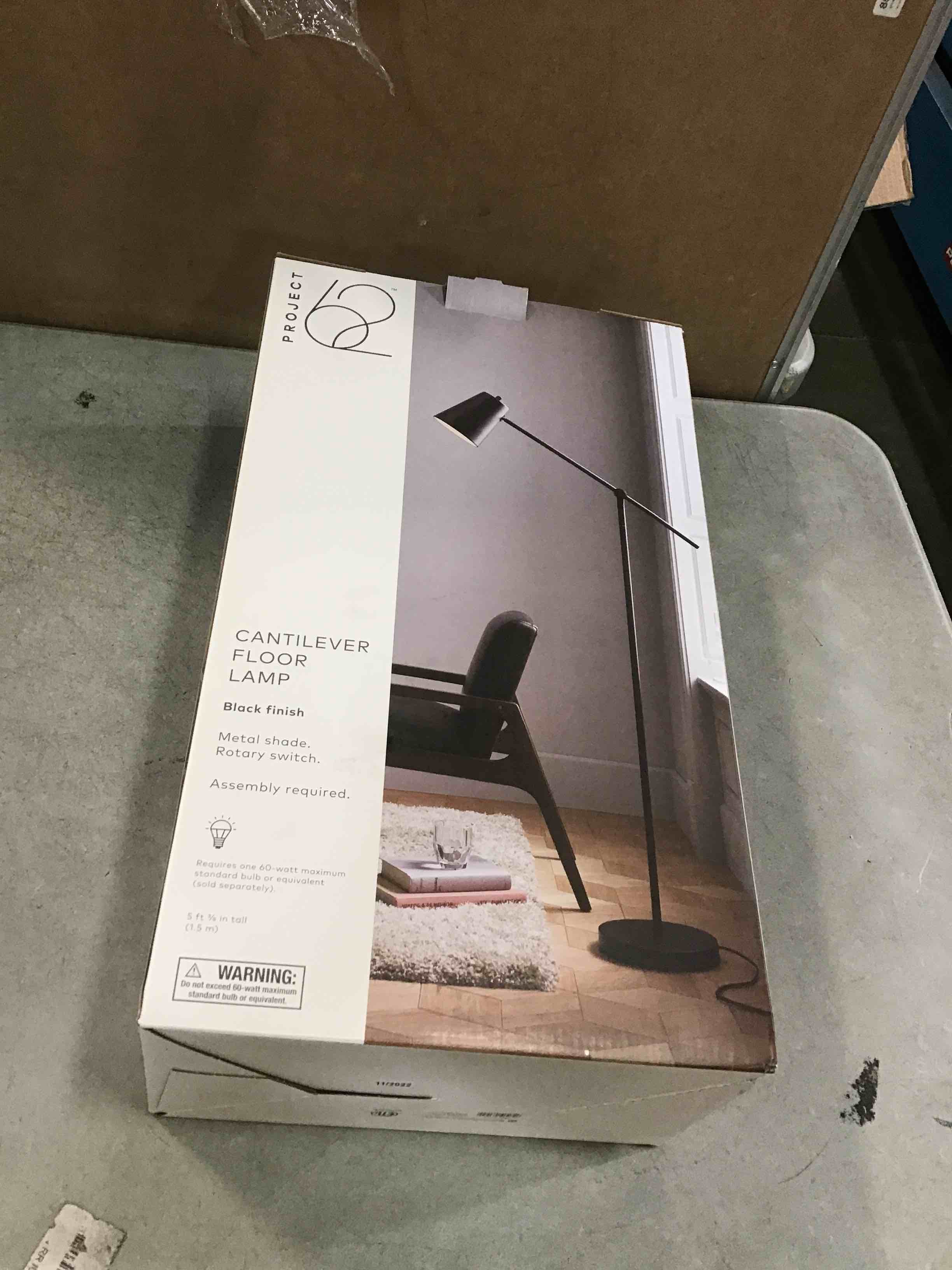 https://s3.amazonaws.com/lotting-images-prod/bidfta/YEL6161794_1715189438682.jpeg
