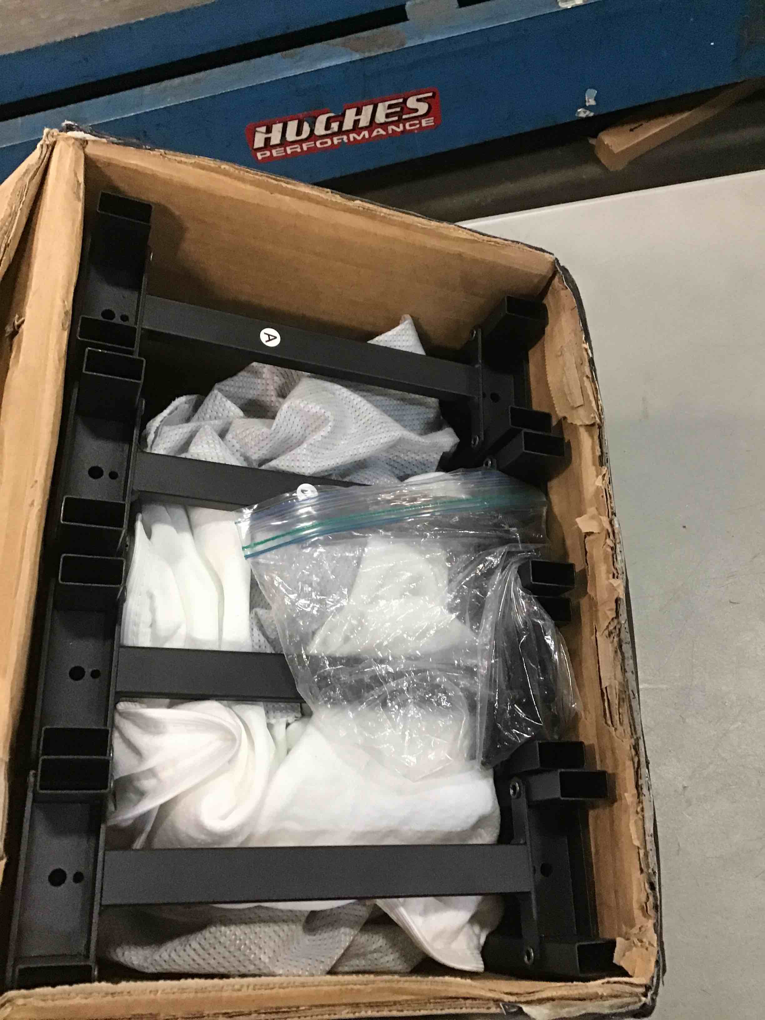 https://s3.amazonaws.com/lotting-images-prod/bidfta/YEL6162063_1715283000312.jpeg