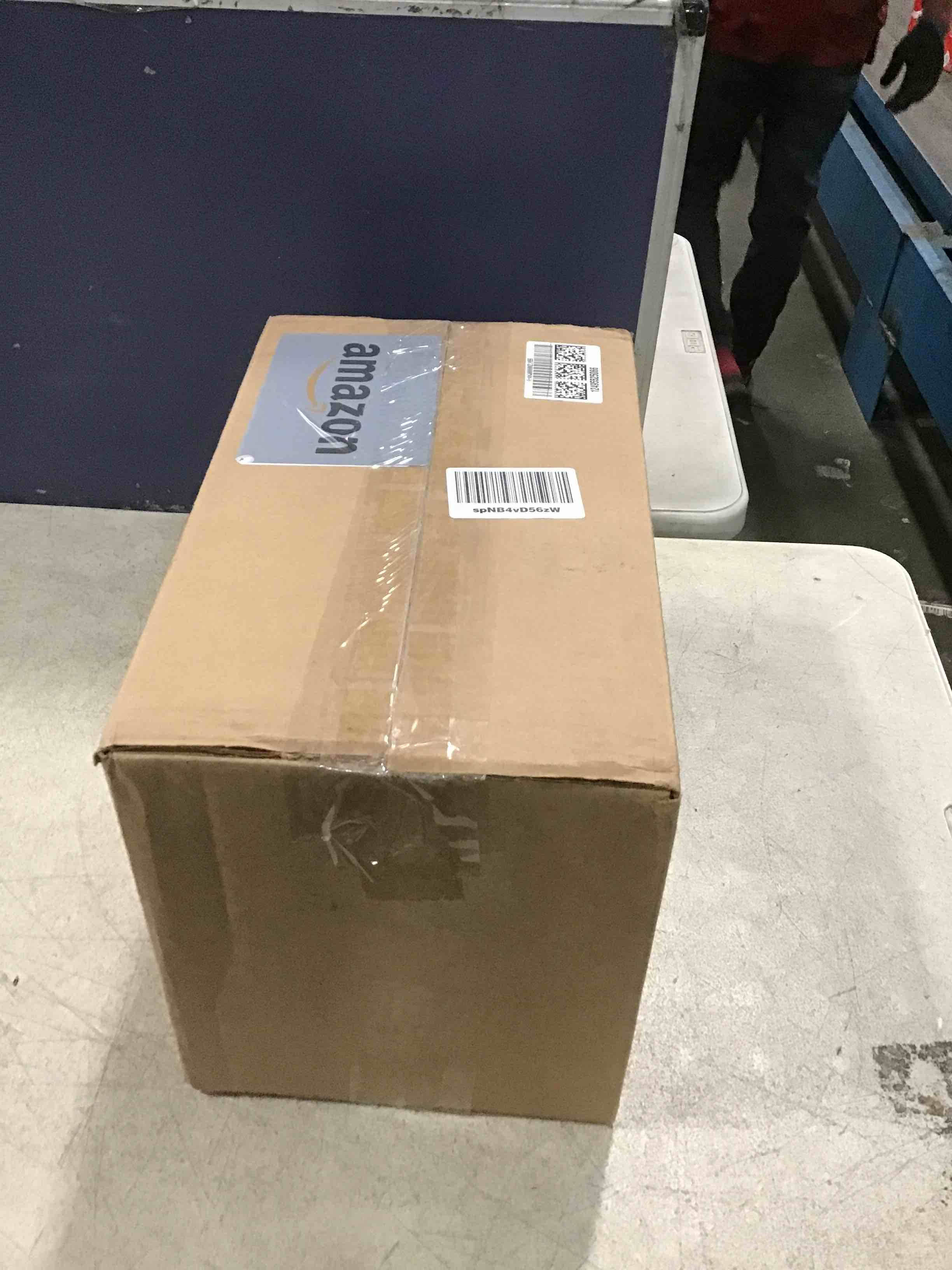 https://s3.amazonaws.com/lotting-images-prod/bidfta/YEL6162118_1715343367601.jpeg