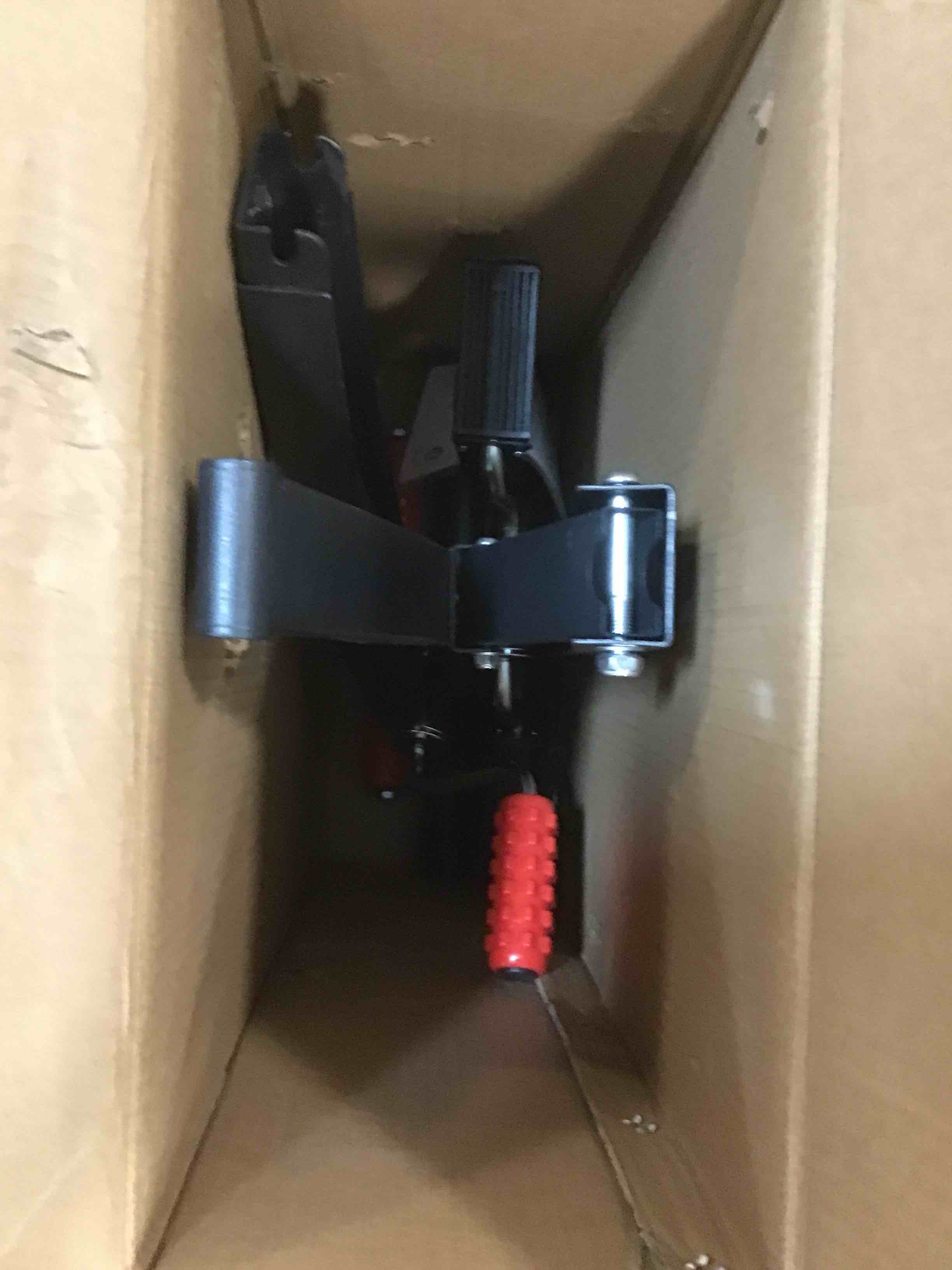 https://s3.amazonaws.com/lotting-images-prod/bidfta/YEL6162626_1714735441069.jpeg