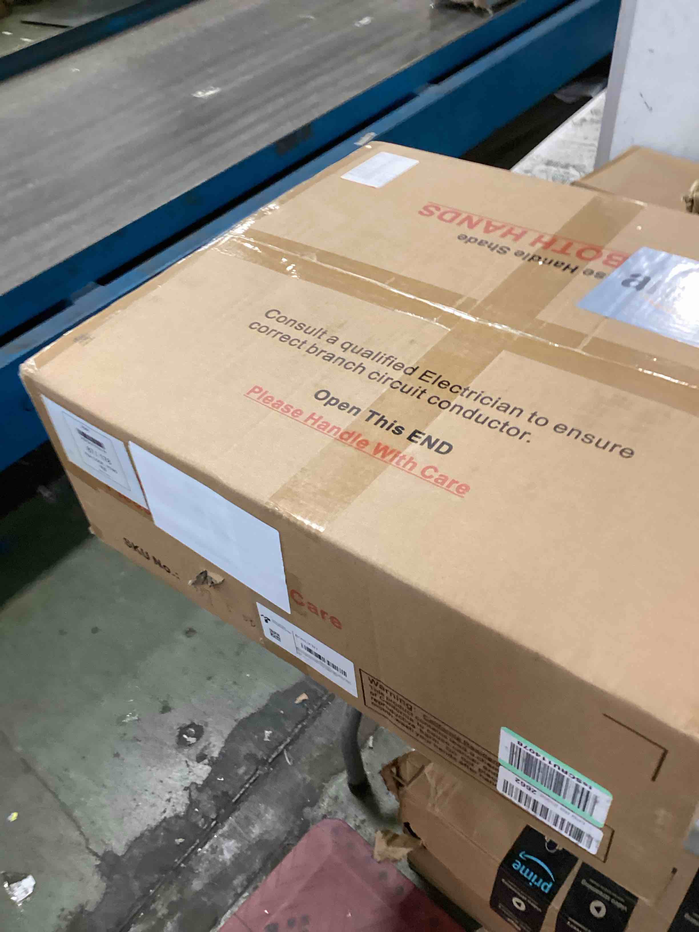 https://s3.amazonaws.com/lotting-images-prod/bidfta/YEL6163754_1715269416671.jpeg