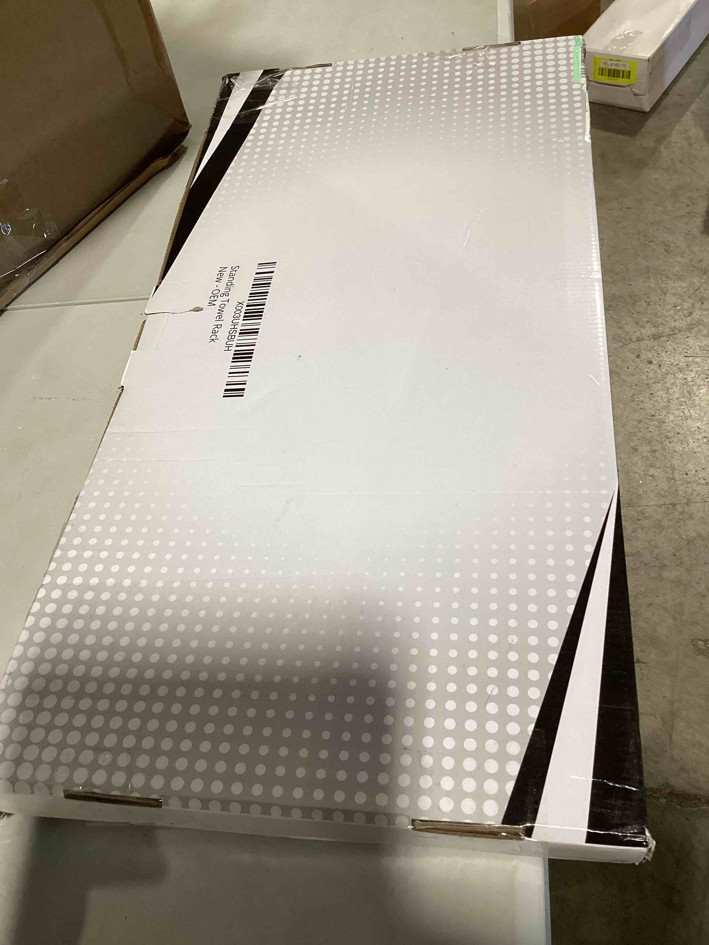 https://s3.amazonaws.com/lotting-images-prod/bidfta/YEL6165178_1716211165832.jpeg