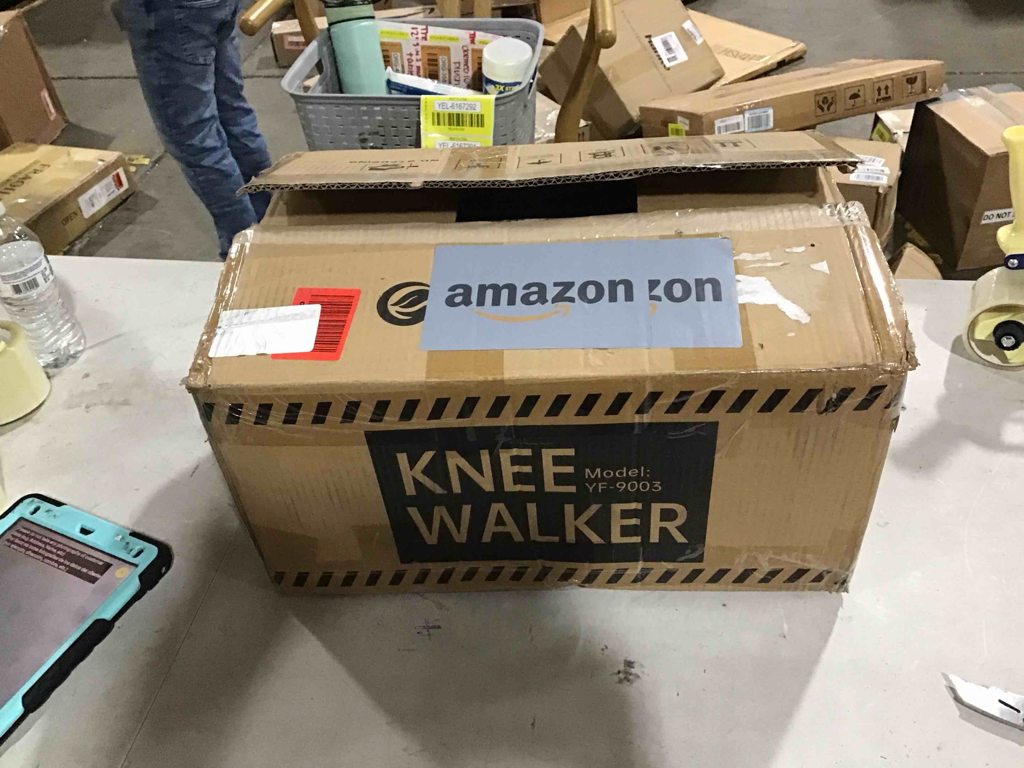 https://s3.amazonaws.com/lotting-images-prod/bidfta/YEL6167288_1715174488628.jpeg