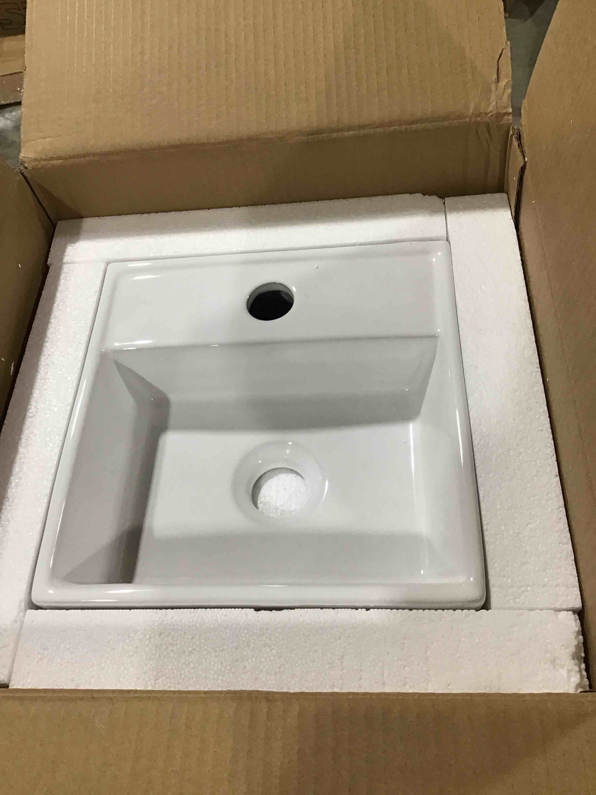 https://s3.amazonaws.com/lotting-images-prod/bidfta/YEL6167489_1715193803985.jpeg