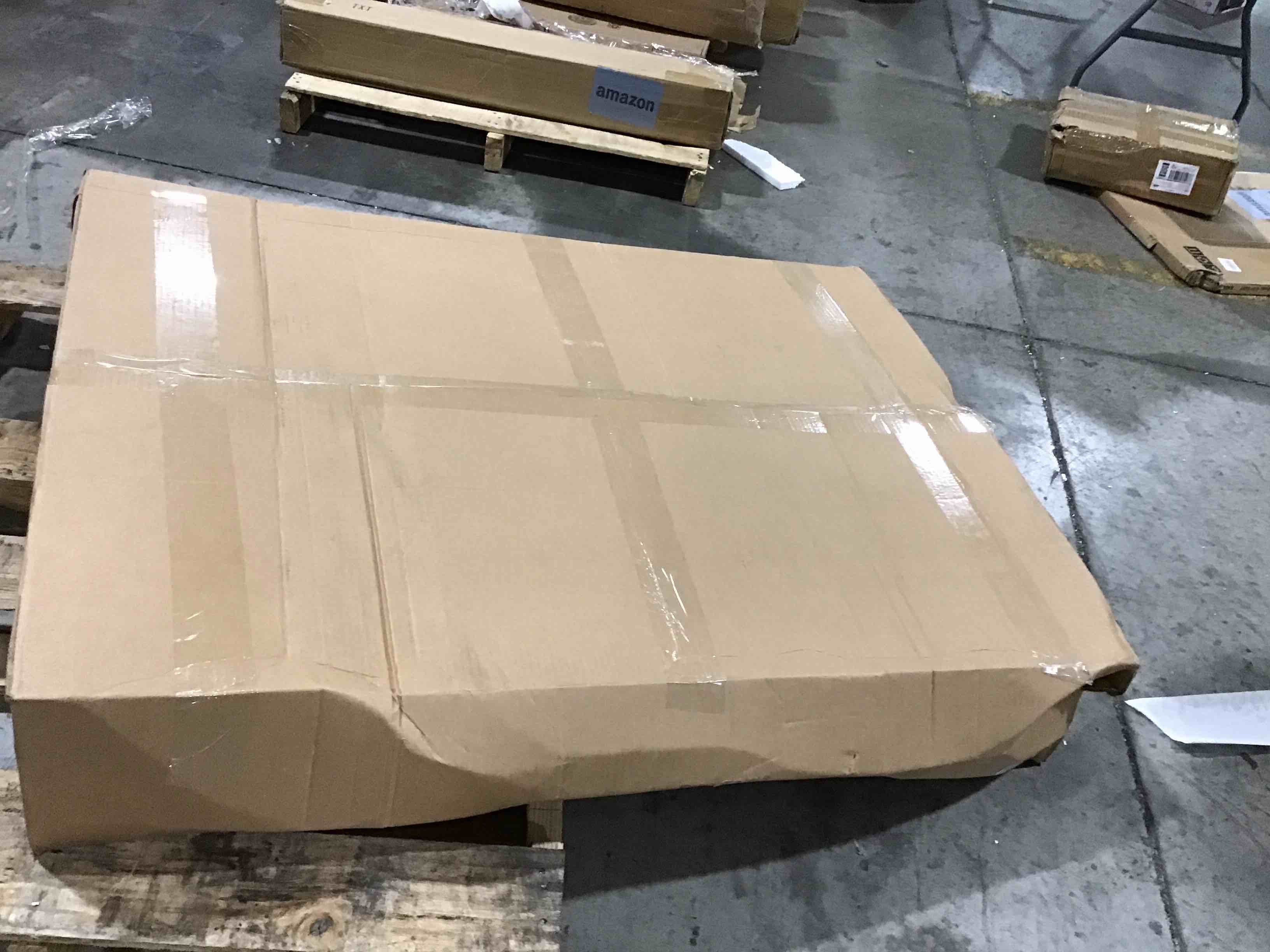 https://s3.amazonaws.com/lotting-images-prod/bidfta/YEL6167511_1715194998717.jpeg