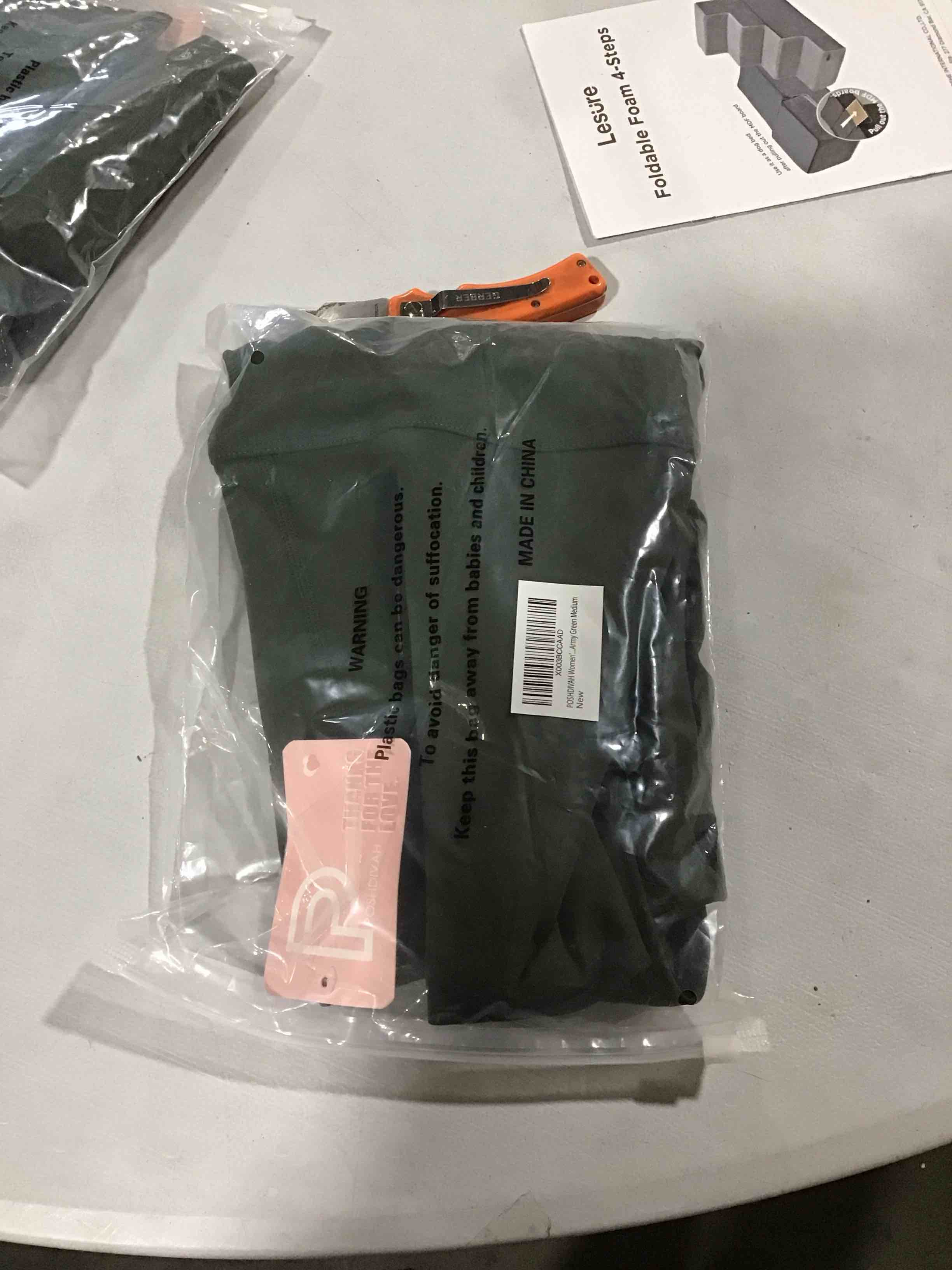 https://s3.amazonaws.com/lotting-images-prod/bidfta/YEL6167853_1715360602711.jpeg