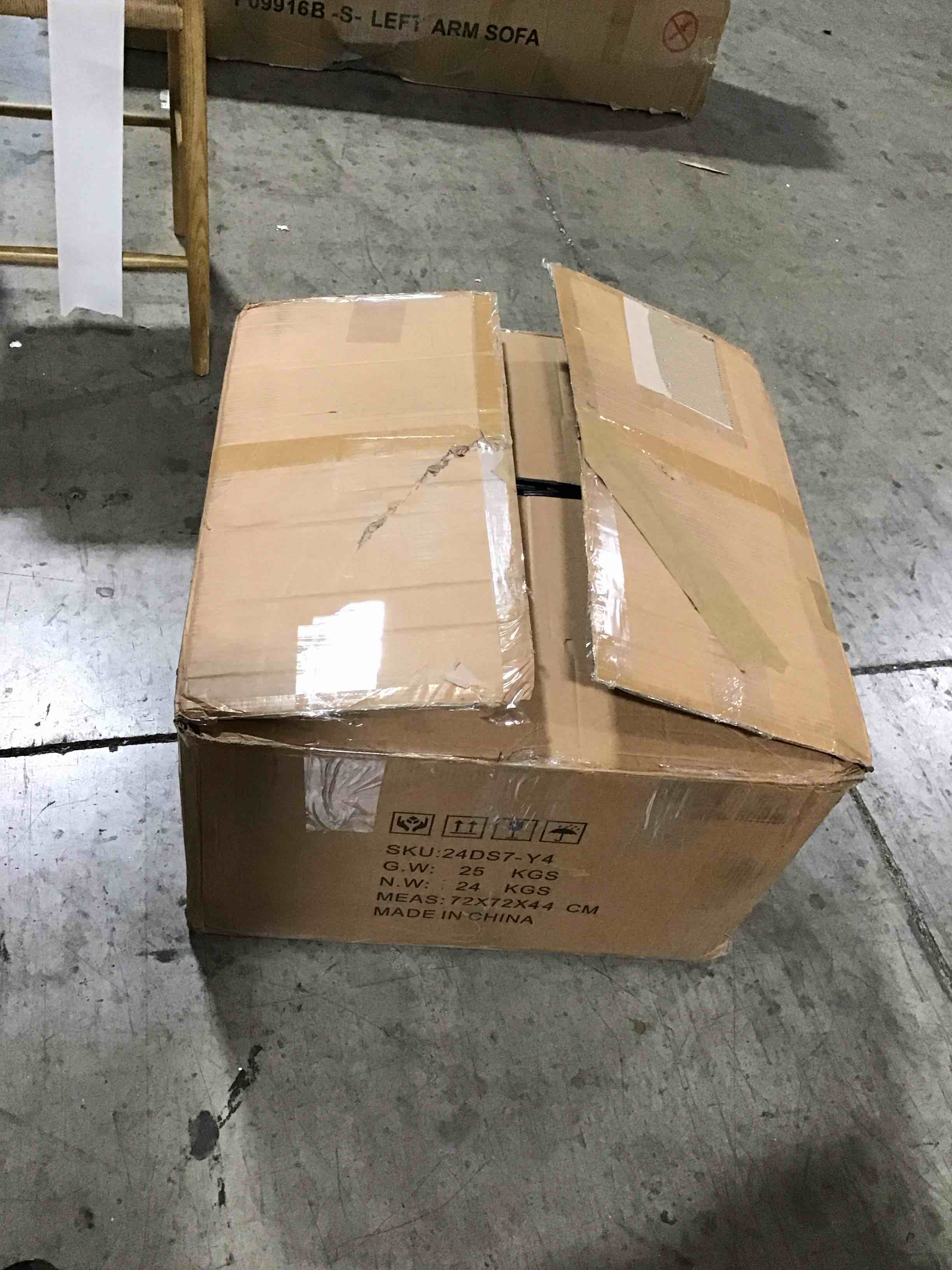 https://s3.amazonaws.com/lotting-images-prod/bidfta/YEL6167937_1715603774134.jpeg
