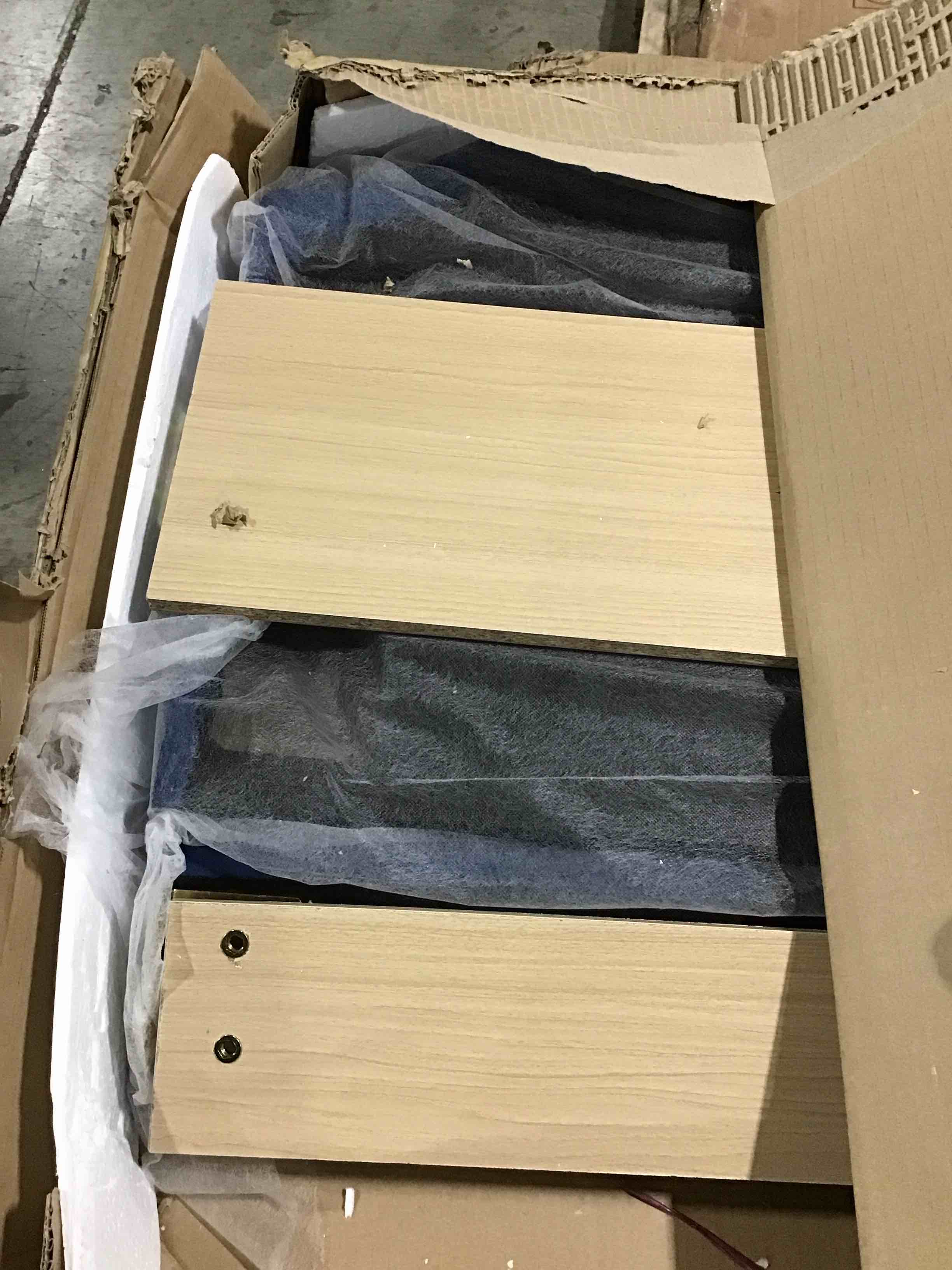 https://s3.amazonaws.com/lotting-images-prod/bidfta/YEL6167942_1715604709516.jpeg
