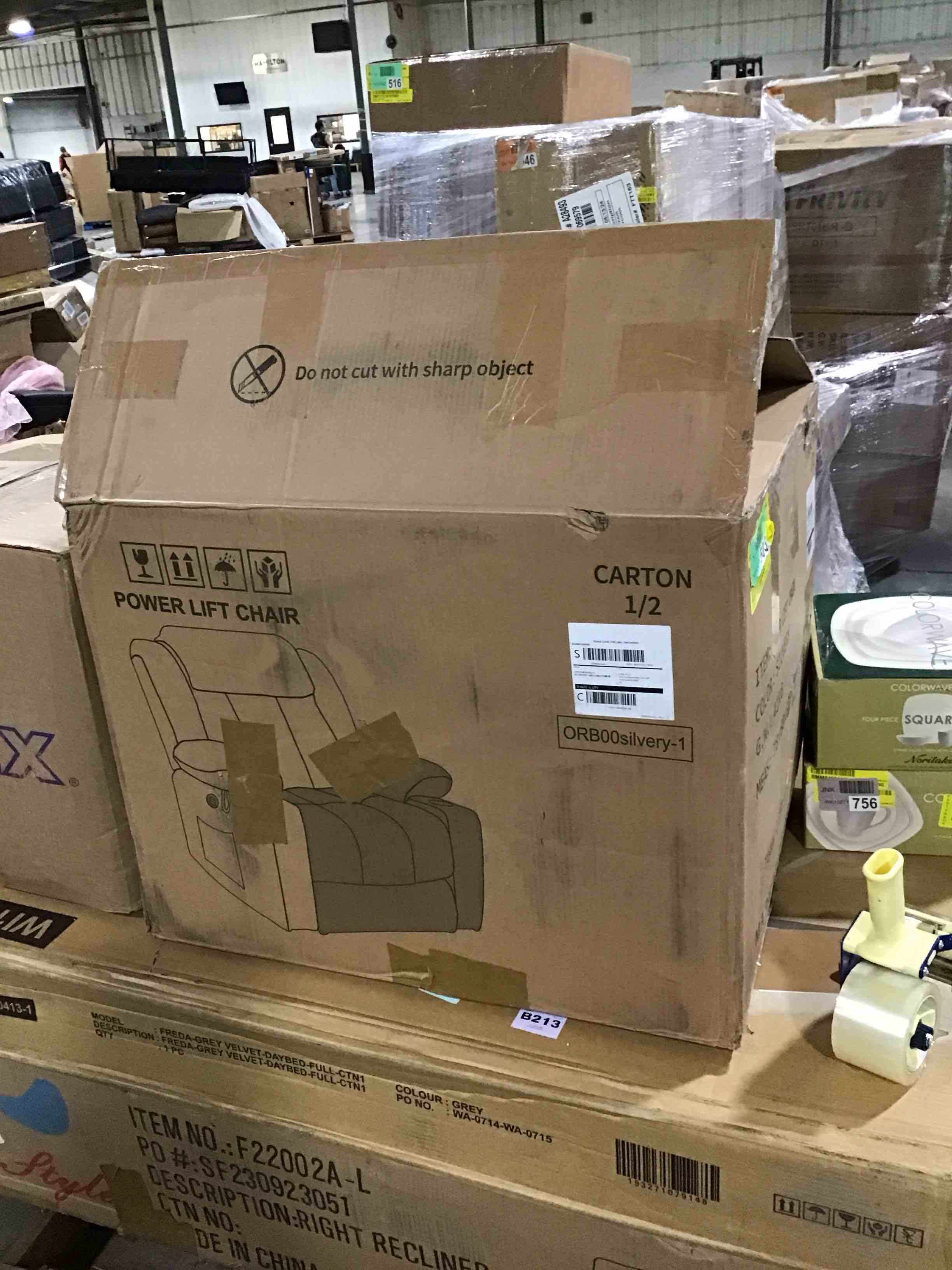 https://s3.amazonaws.com/lotting-images-prod/bidfta/YEL6167952_1715606191515.jpeg