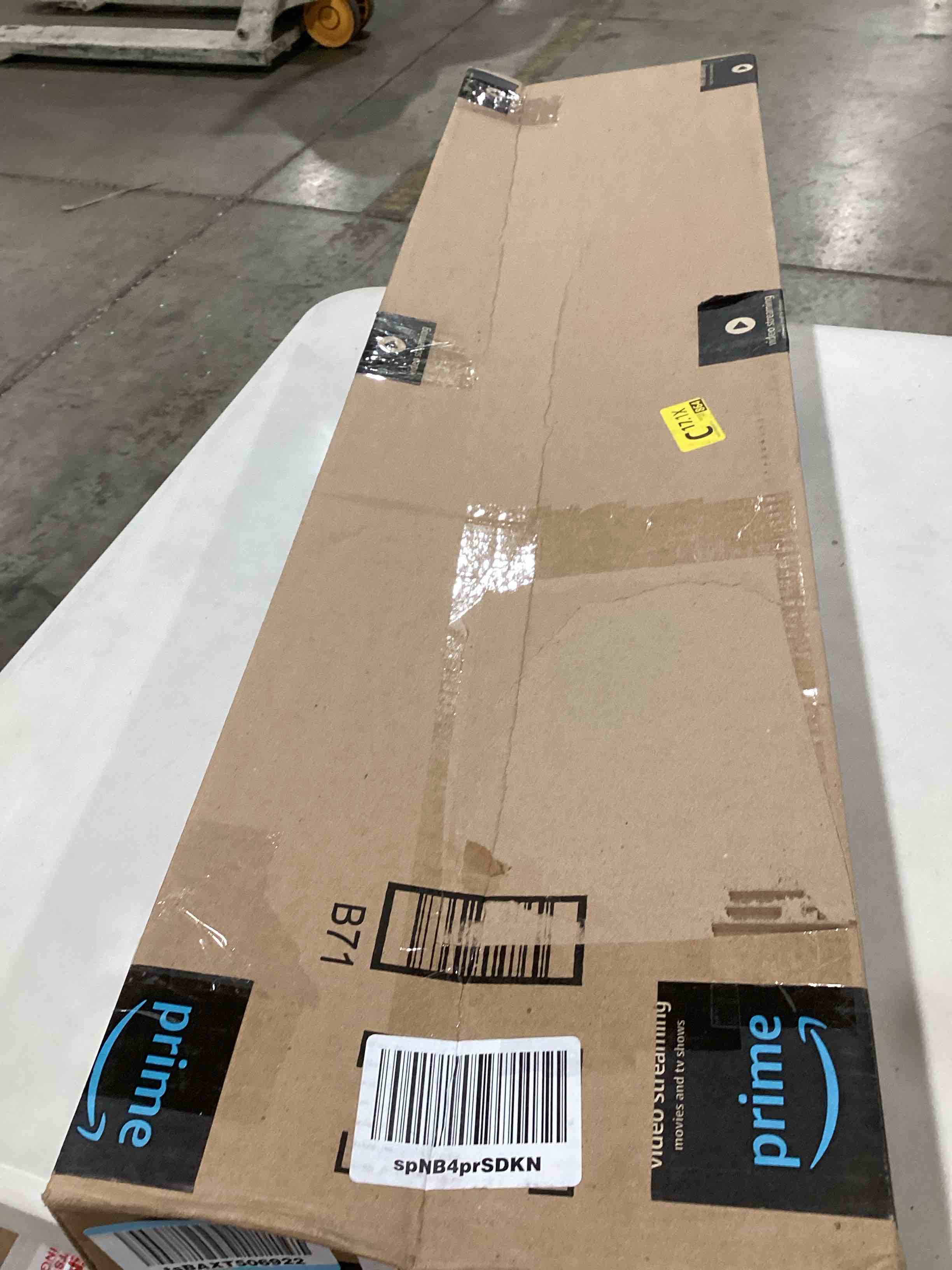 https://s3.amazonaws.com/lotting-images-prod/bidfta/YEL6168510_1715611427800.jpeg