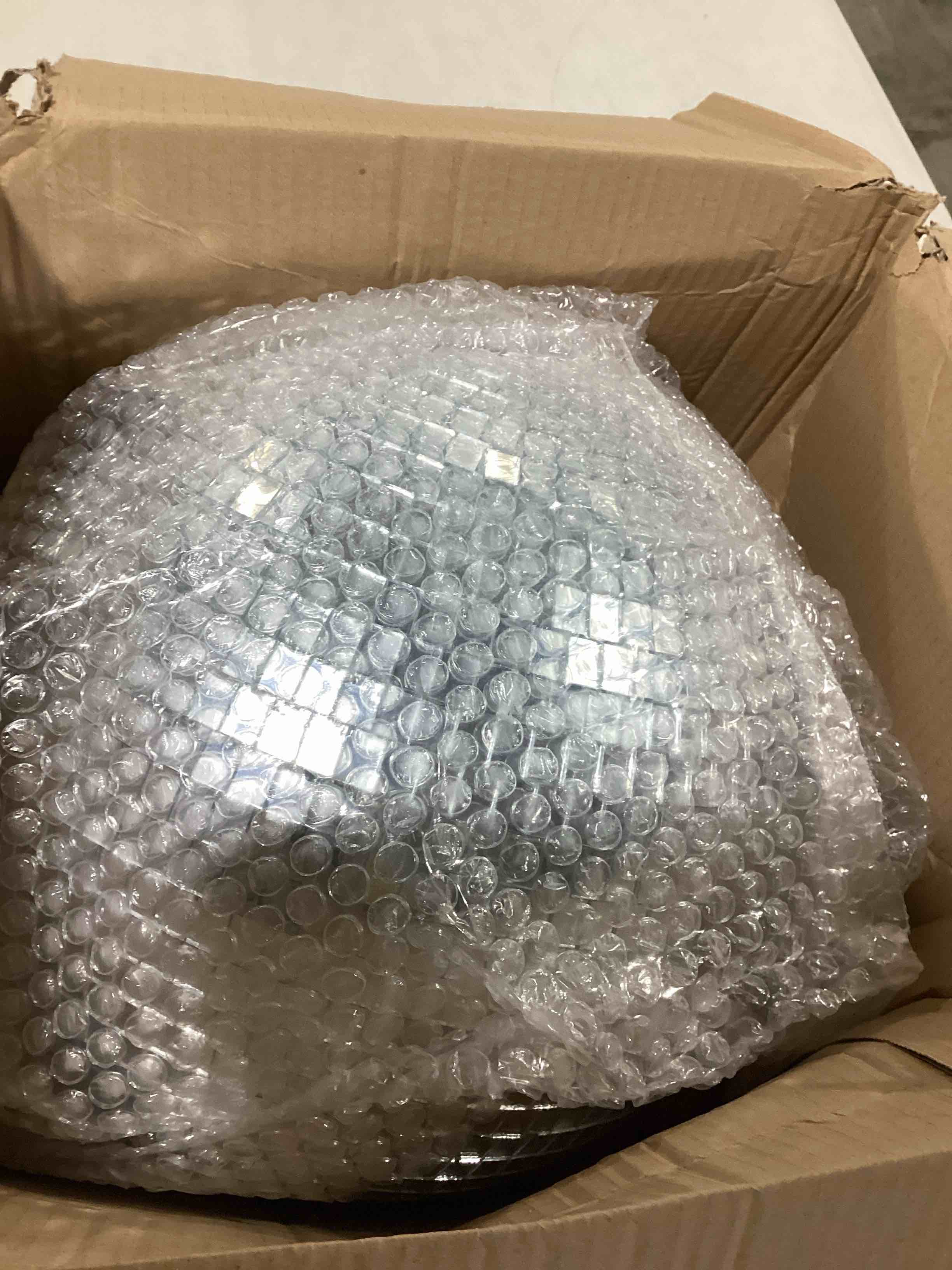 https://s3.amazonaws.com/lotting-images-prod/bidfta/YEL6168635_1715775321394.jpeg