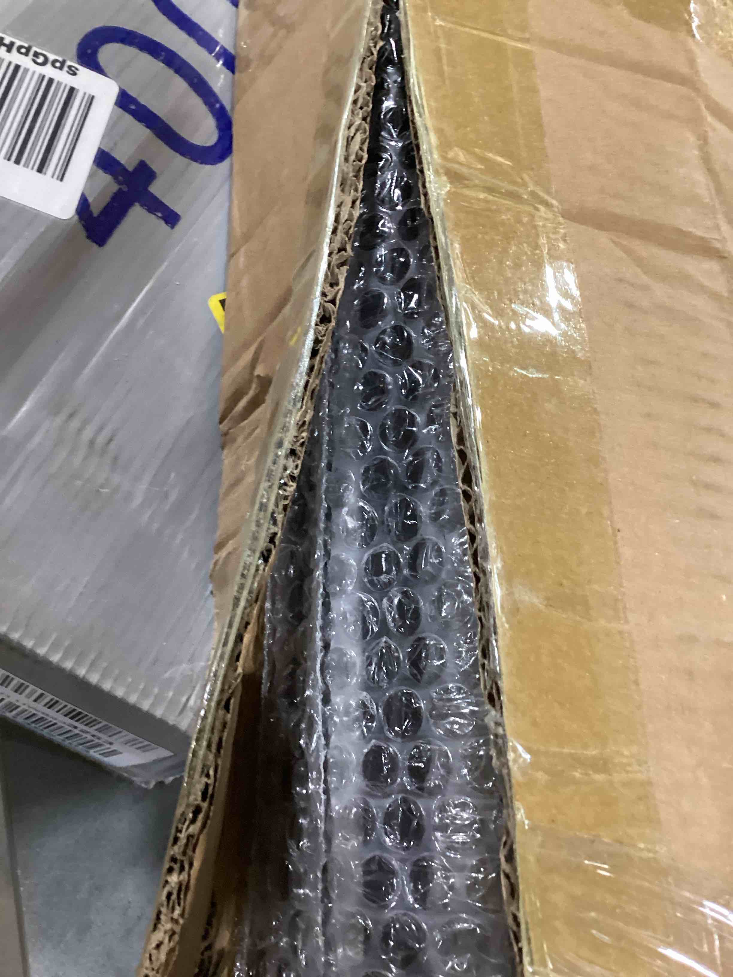 https://s3.amazonaws.com/lotting-images-prod/bidfta/YEL6168714_1715879338152.jpeg