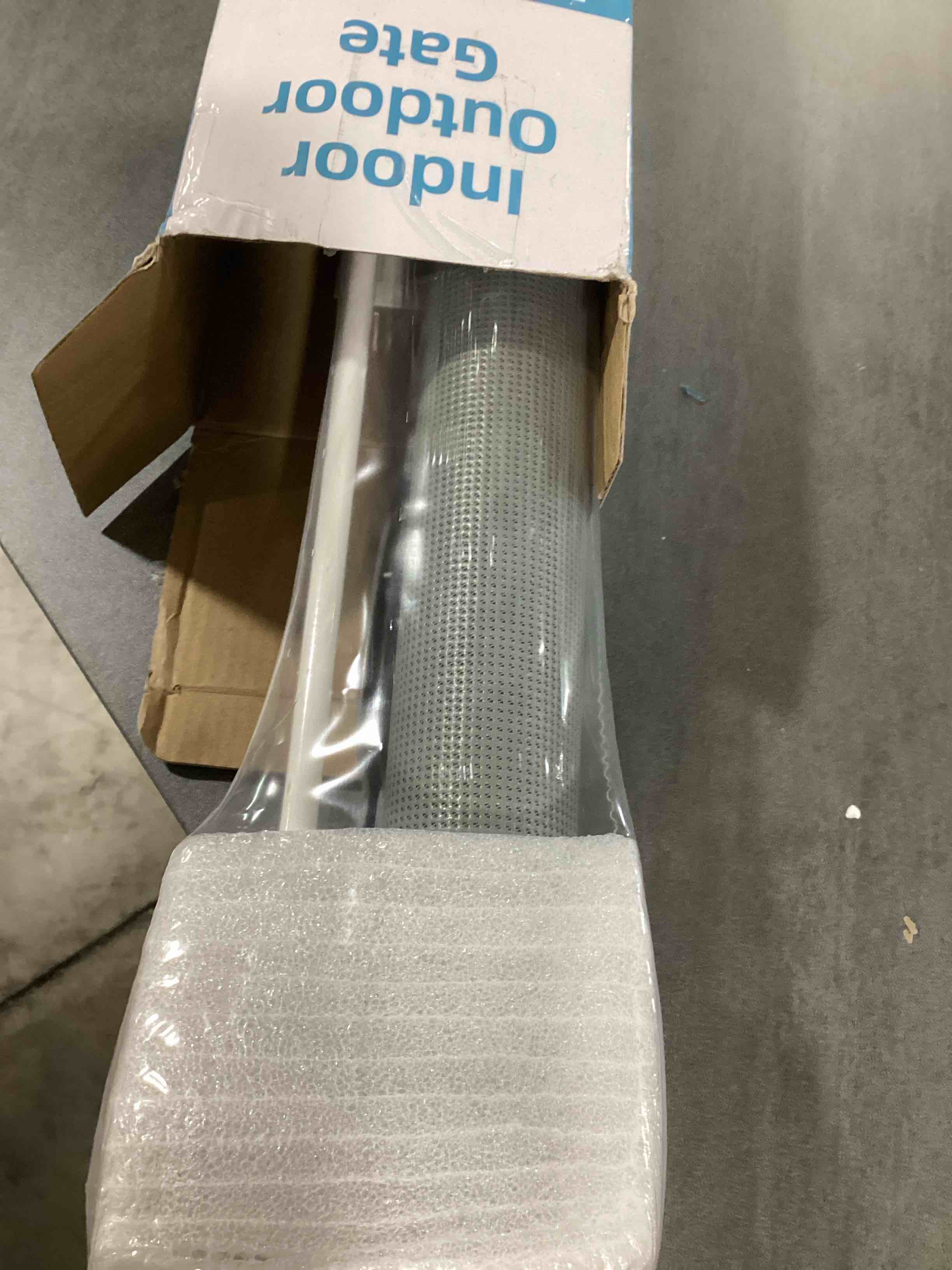 https://s3.amazonaws.com/lotting-images-prod/bidfta/YEL6168731_1715884166448.jpeg